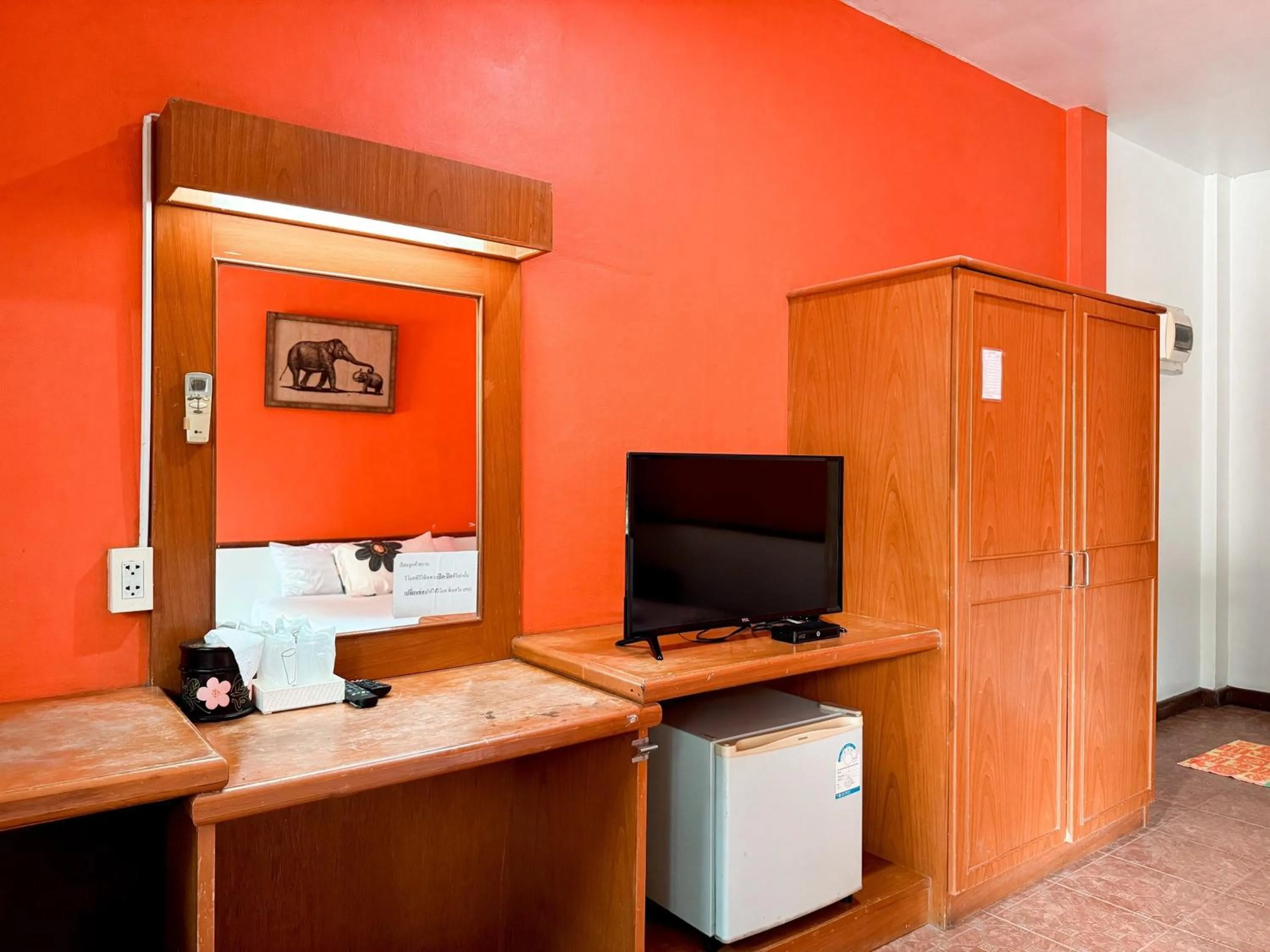 TV and multimedia in The Northern View Hotel