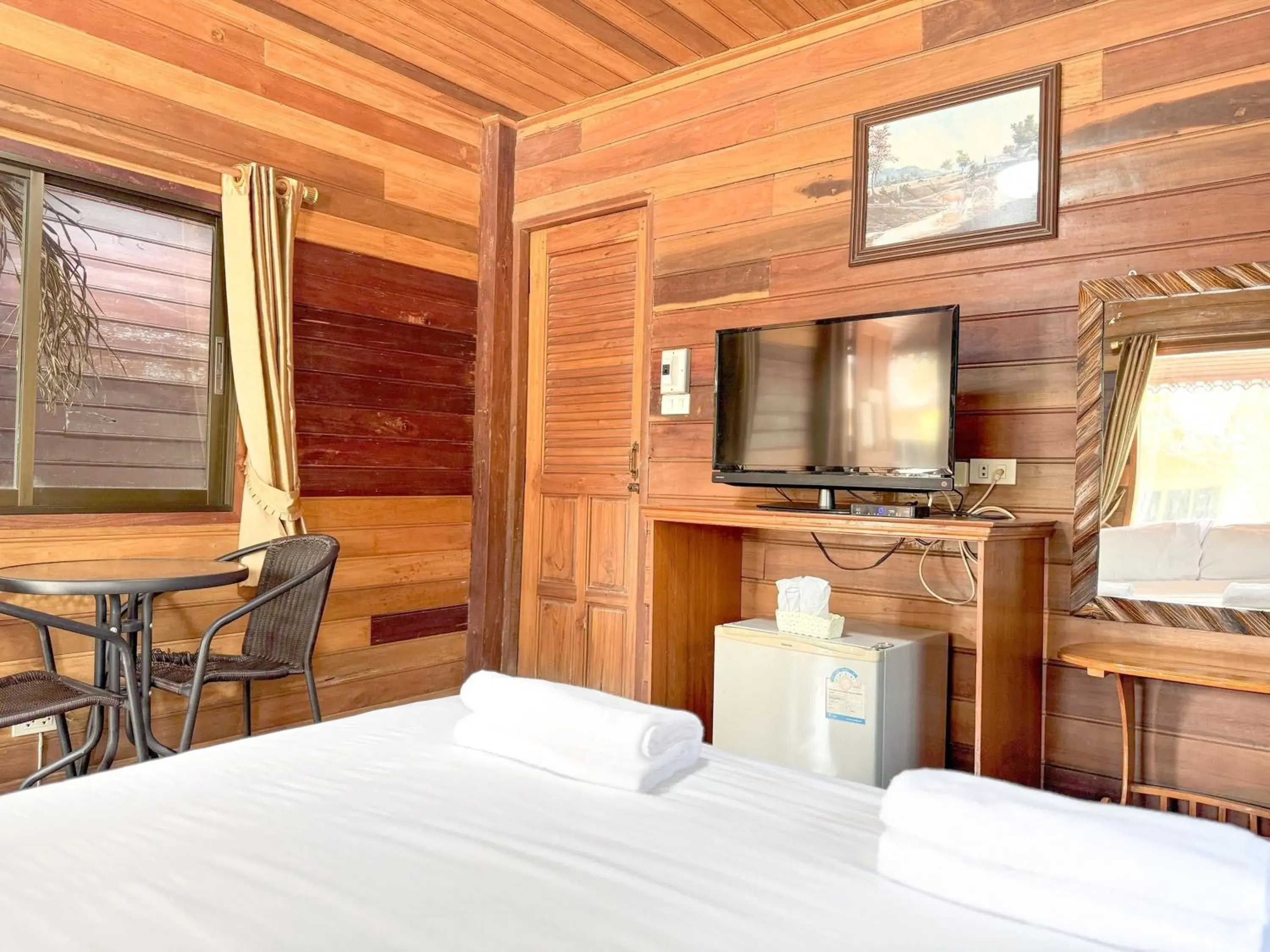 TV and multimedia, Bed in The Northern View Hotel TV and multimedia, Bed in The Northern View Hotel