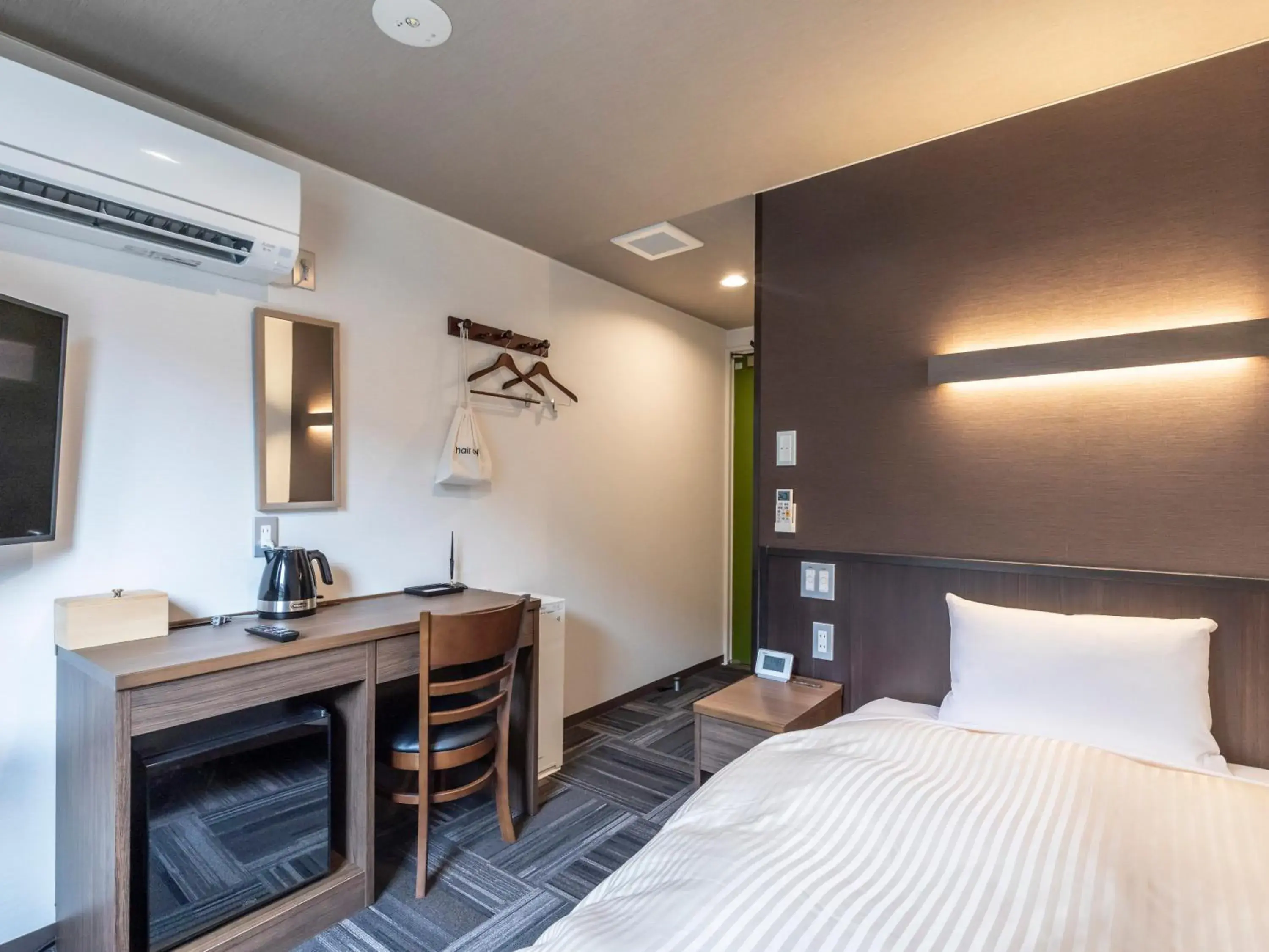 Standard Single Room in Business Hotel Awaikeda Eleven 2 Standard Single Room in Business Hotel Awaikeda Eleven 2