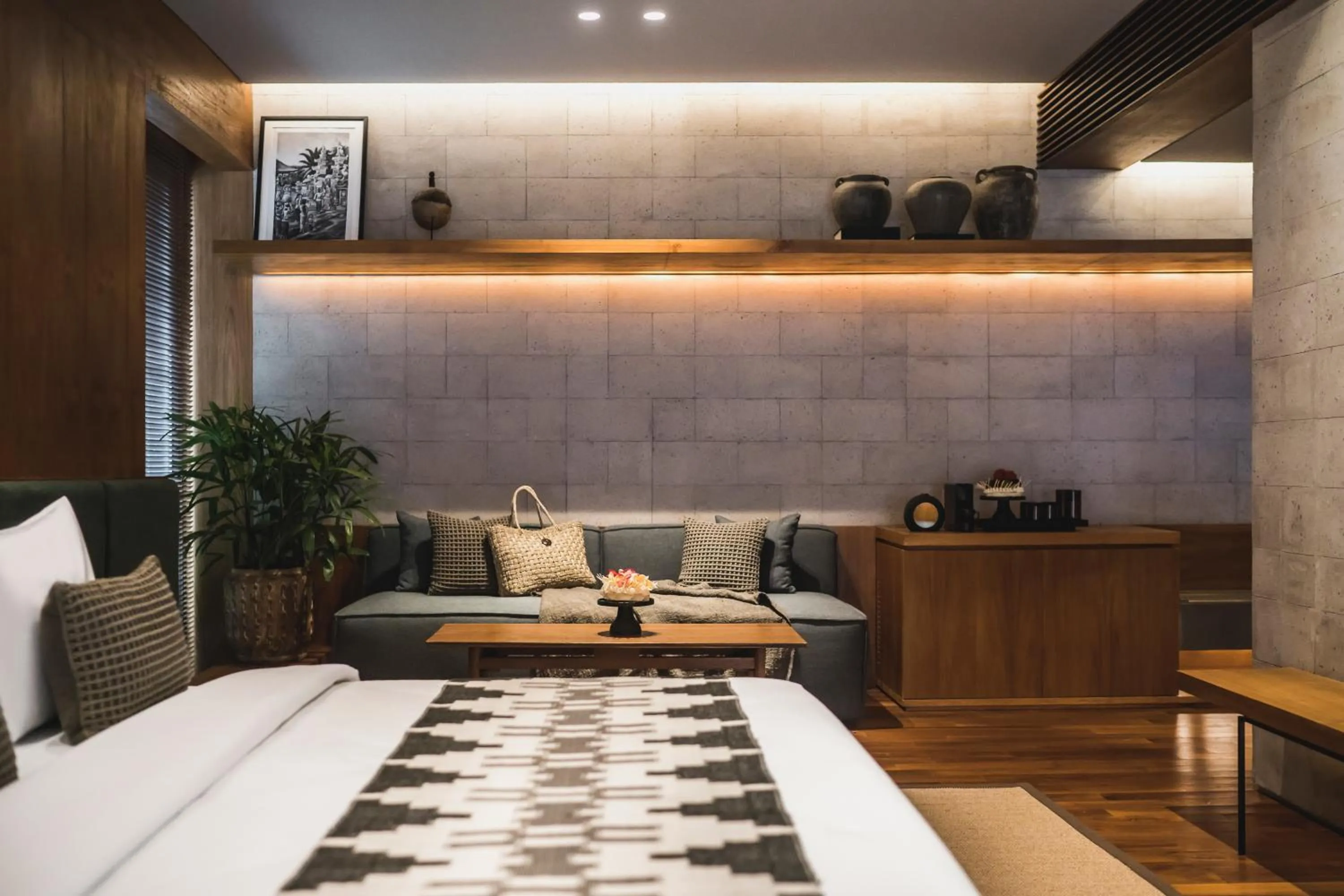 Bed in iSuite by Ekosistem