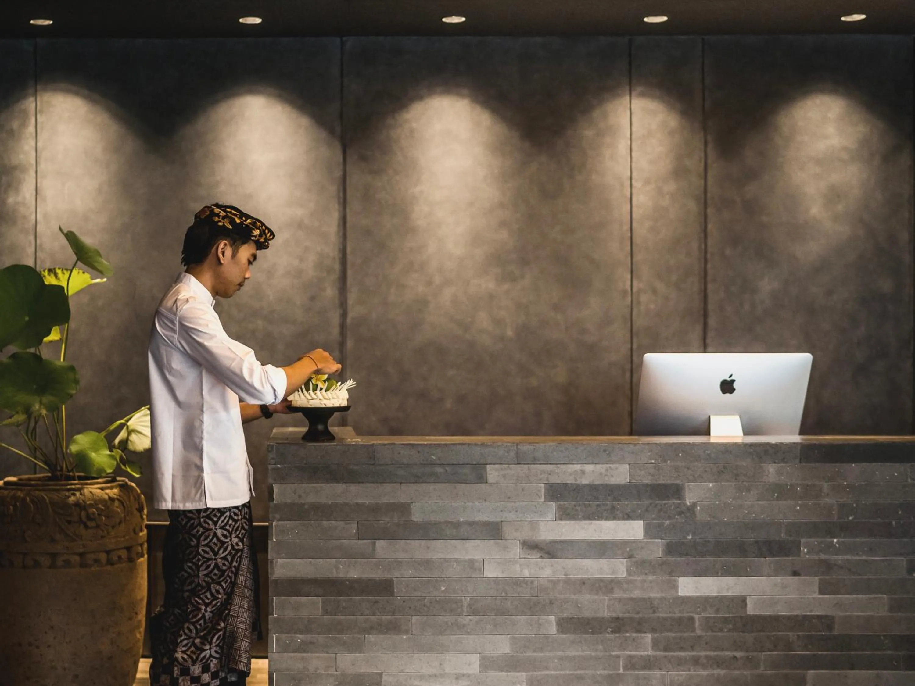 Lobby or reception in iSuite by Ekosistem