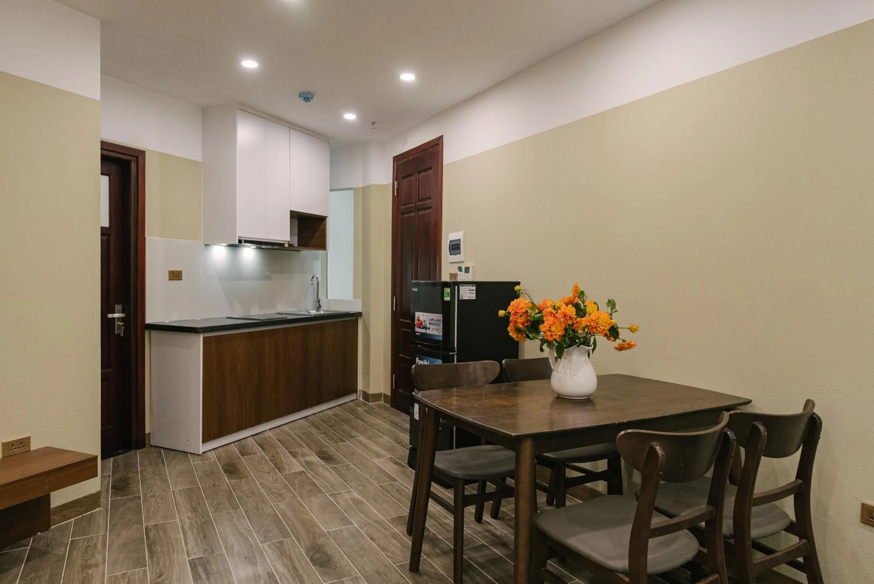 Kitchen or kitchenette in An Nguyen Lakeside Residence