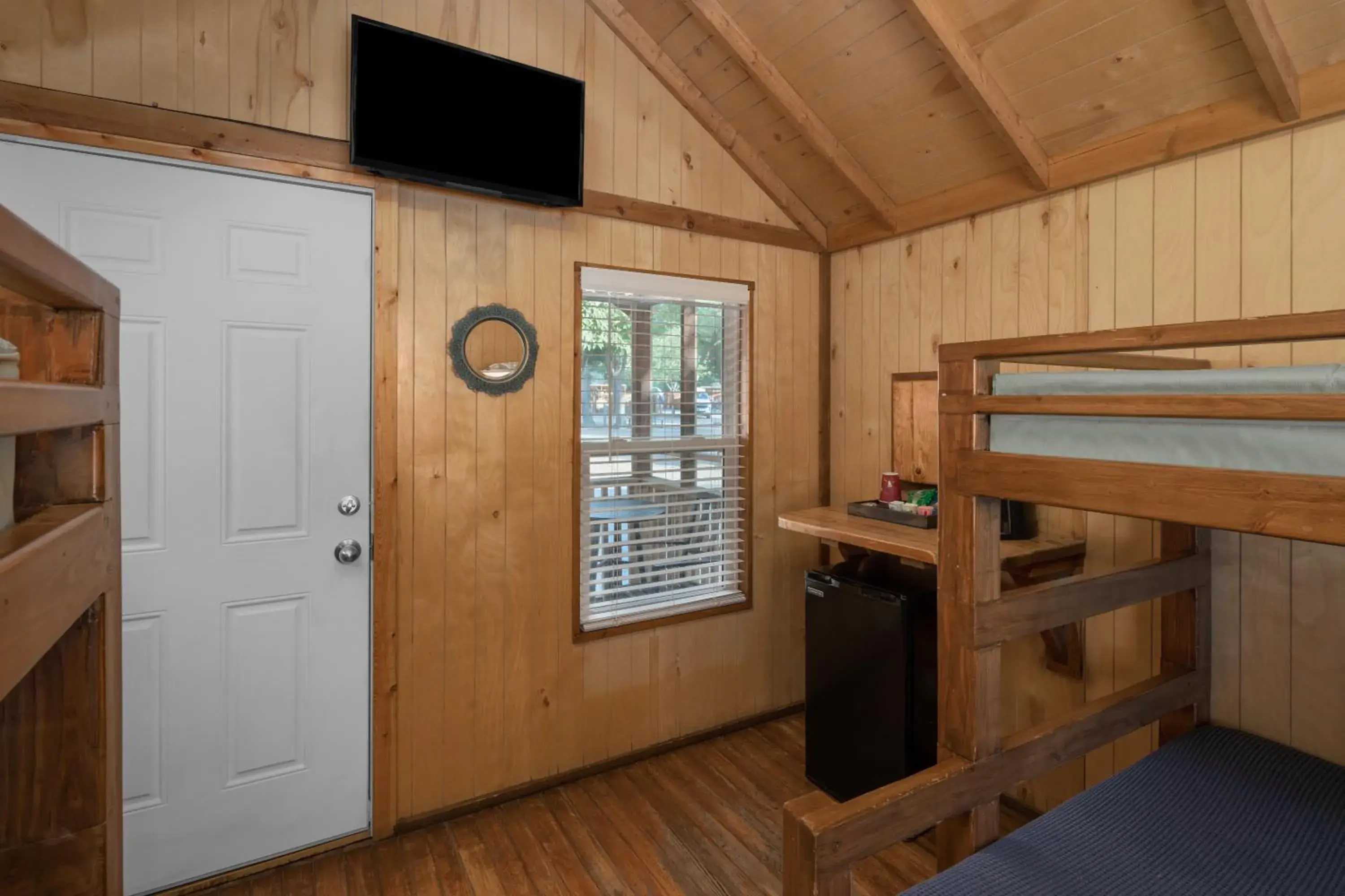 Camping Cabin in Sun Outdoors Moab Downtown Camping Cabin in Sun Outdoors Moab Downtown