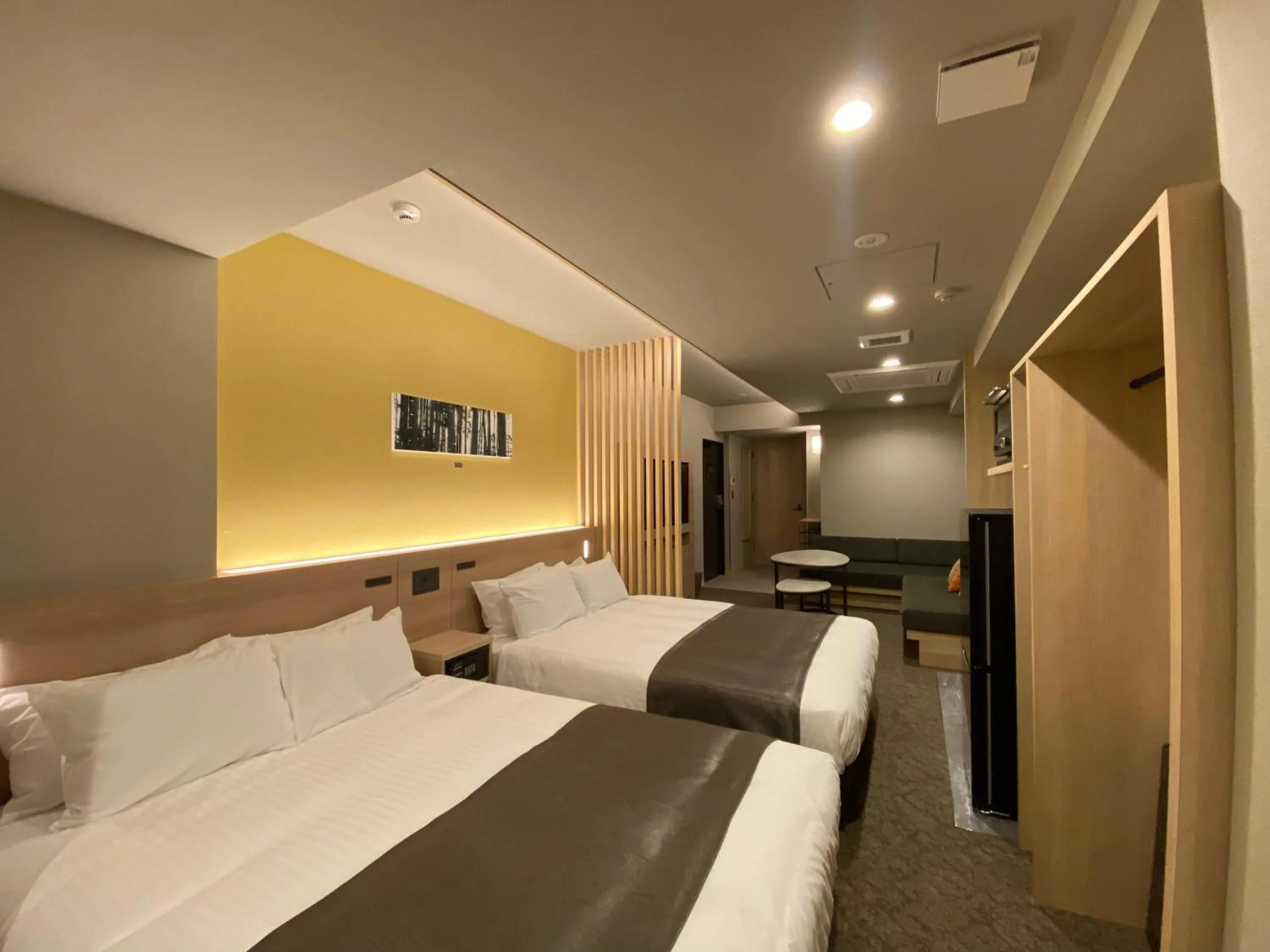 Bed in Premium Apart MONday KYOTO GOJO