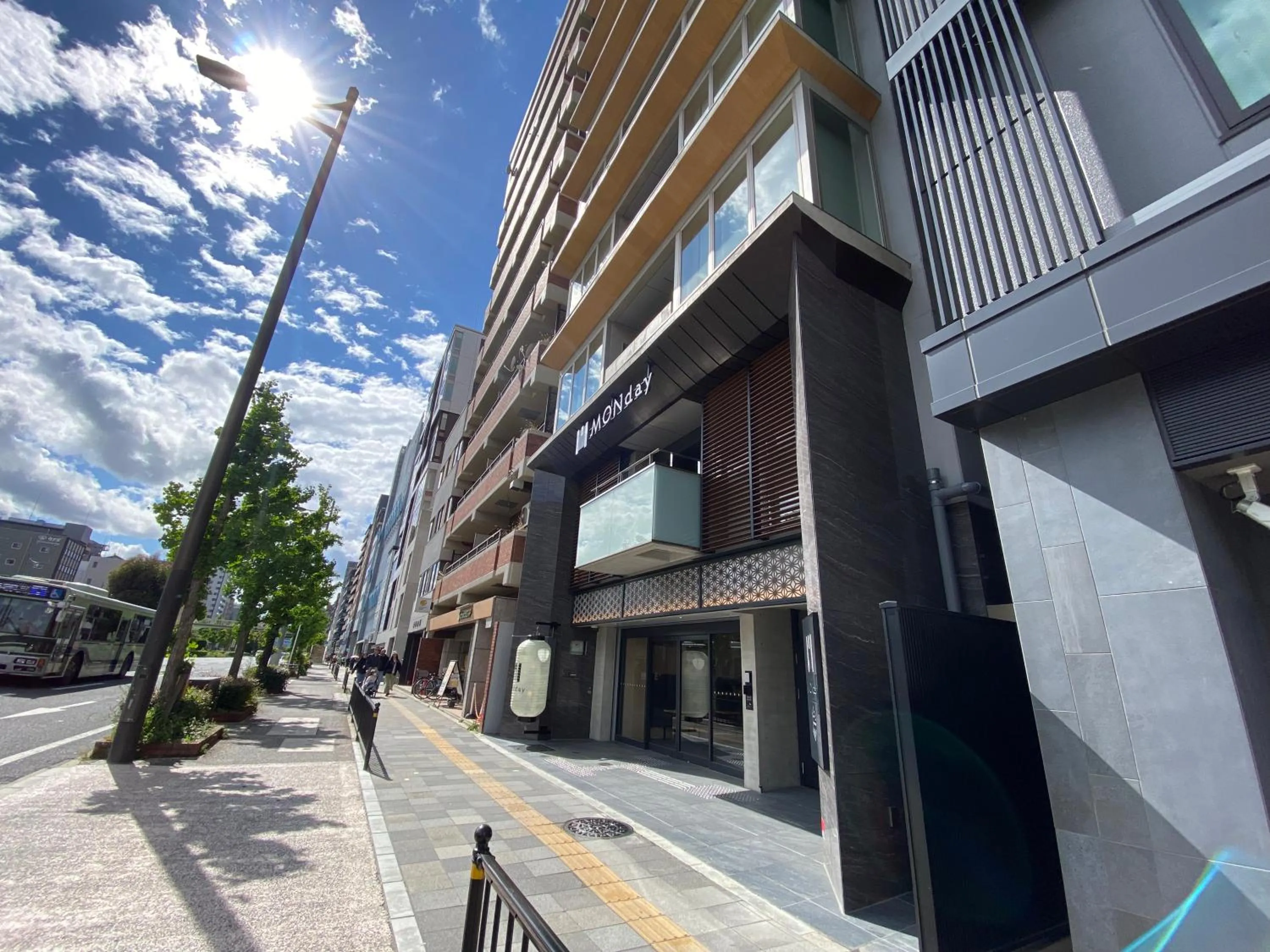 Premium Apart MONday KYOTO GOJO