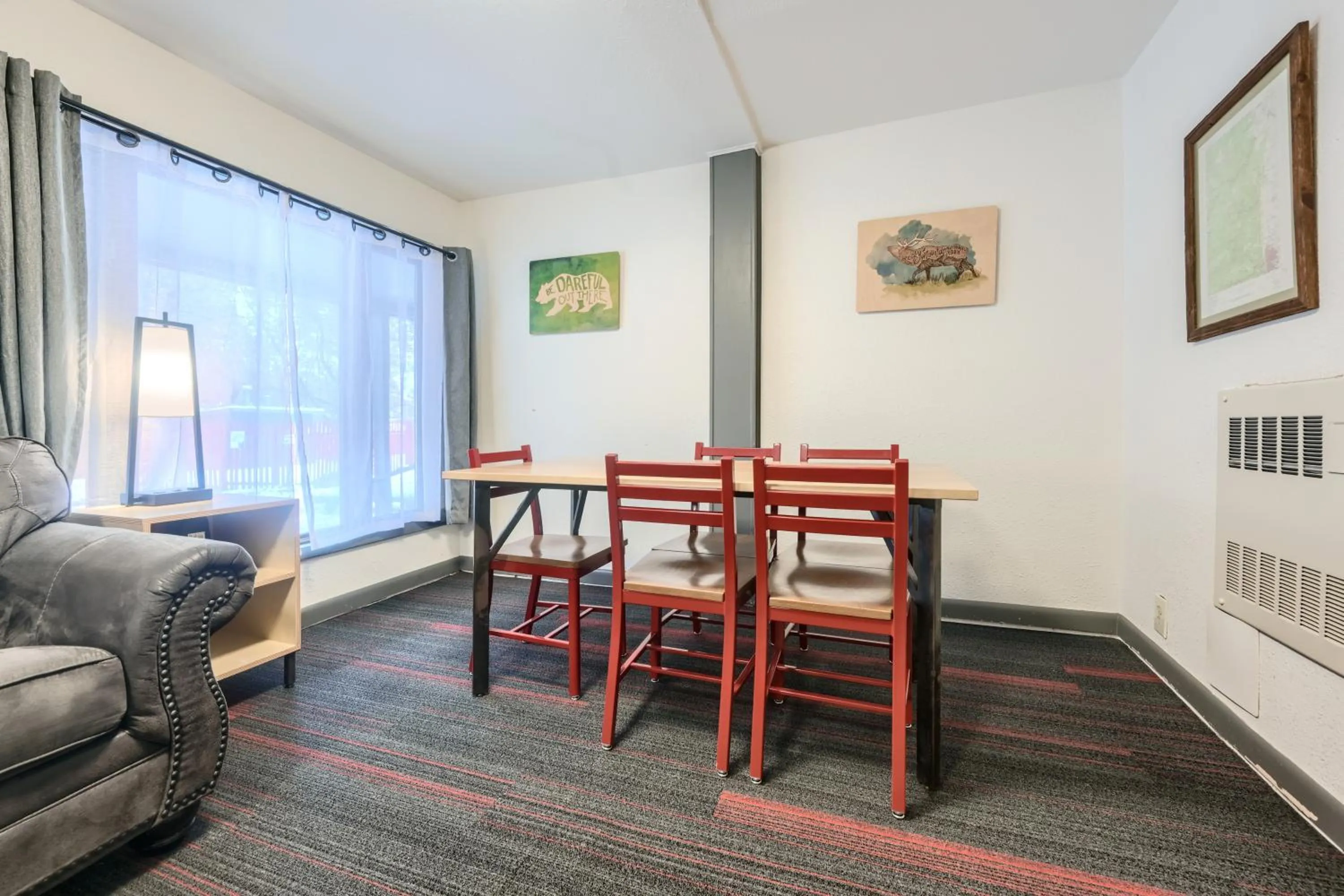 Dining area in A-Lodge Boulder