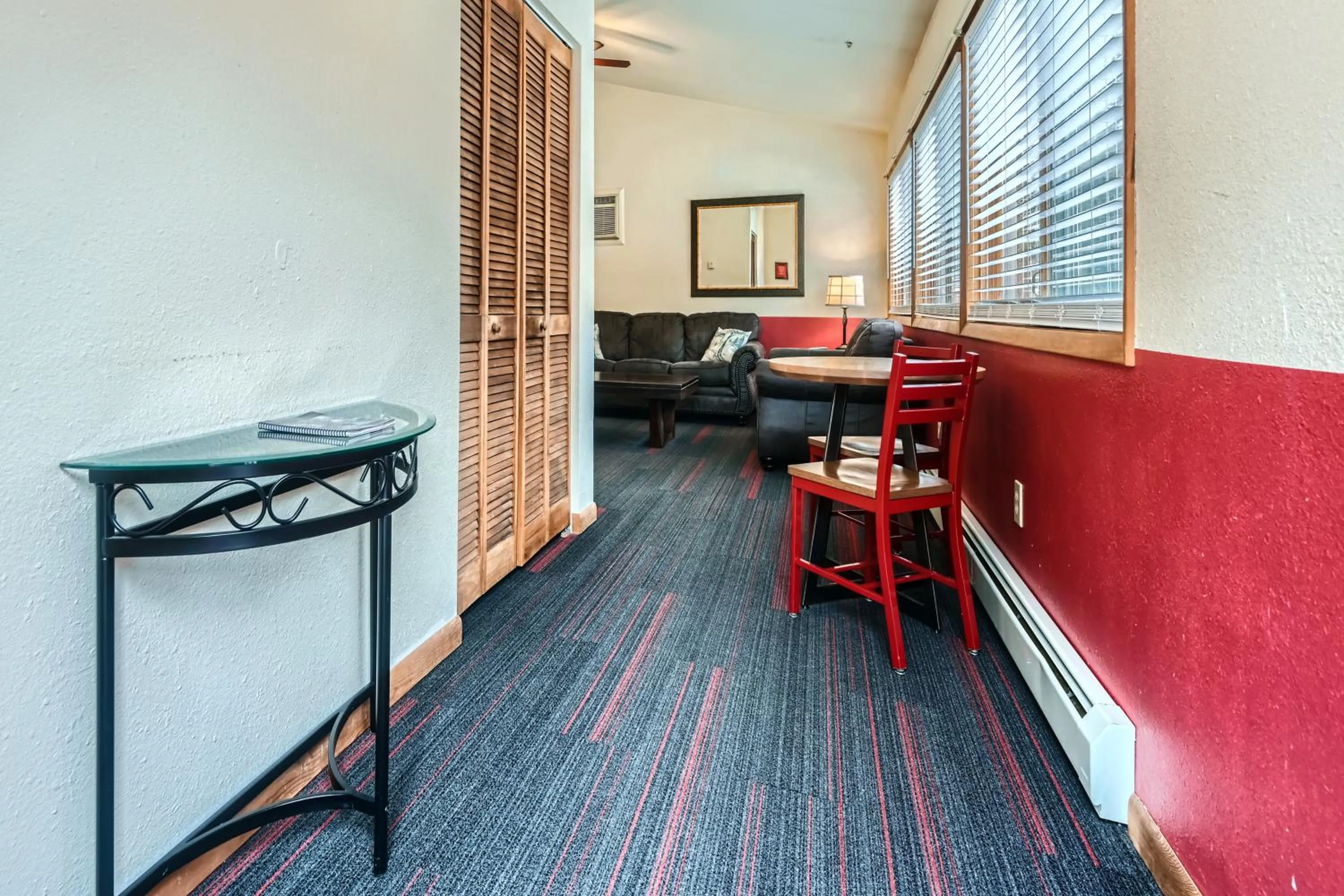 Facade/entrance in A-Lodge Boulder