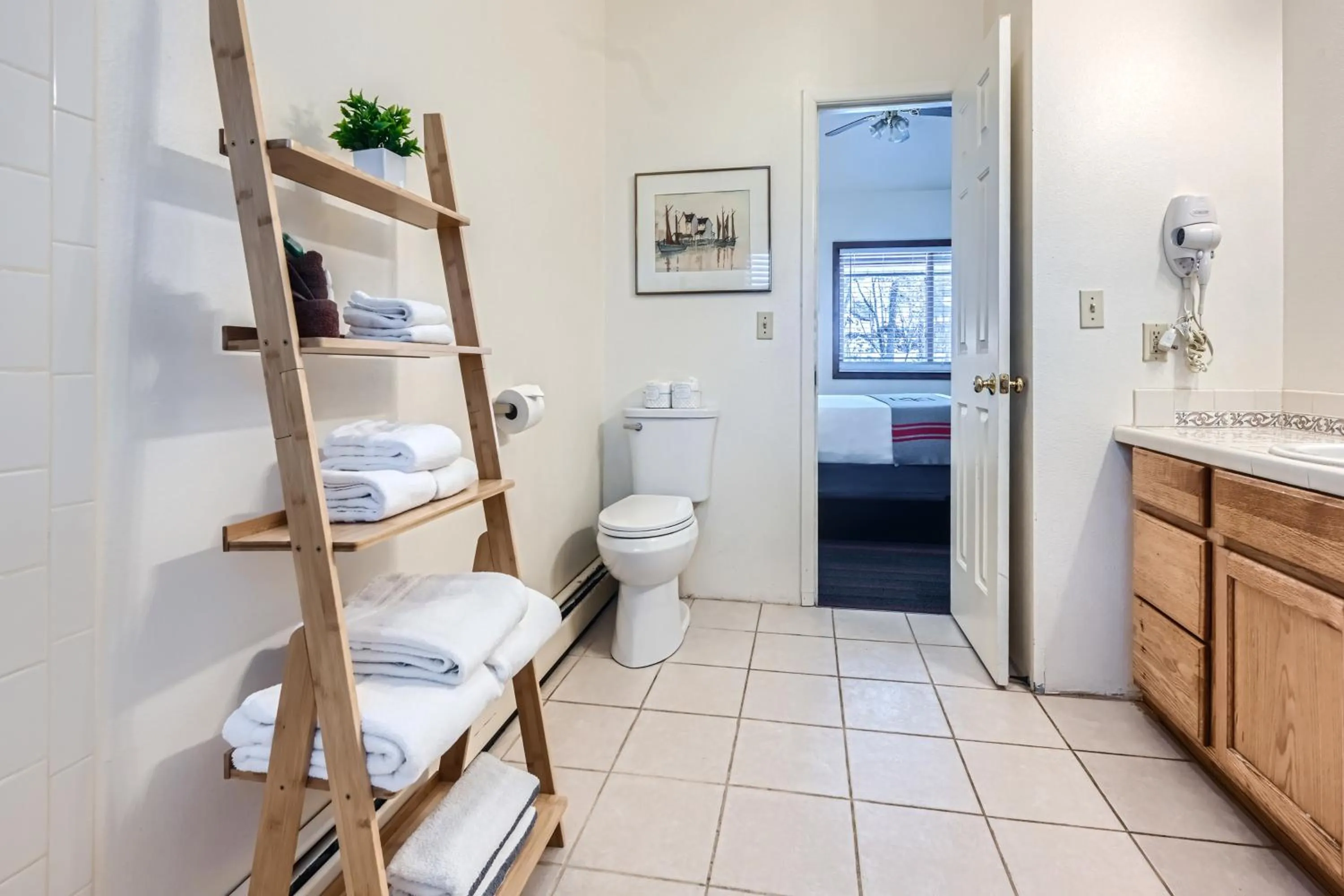 Bathroom in A-Lodge Boulder