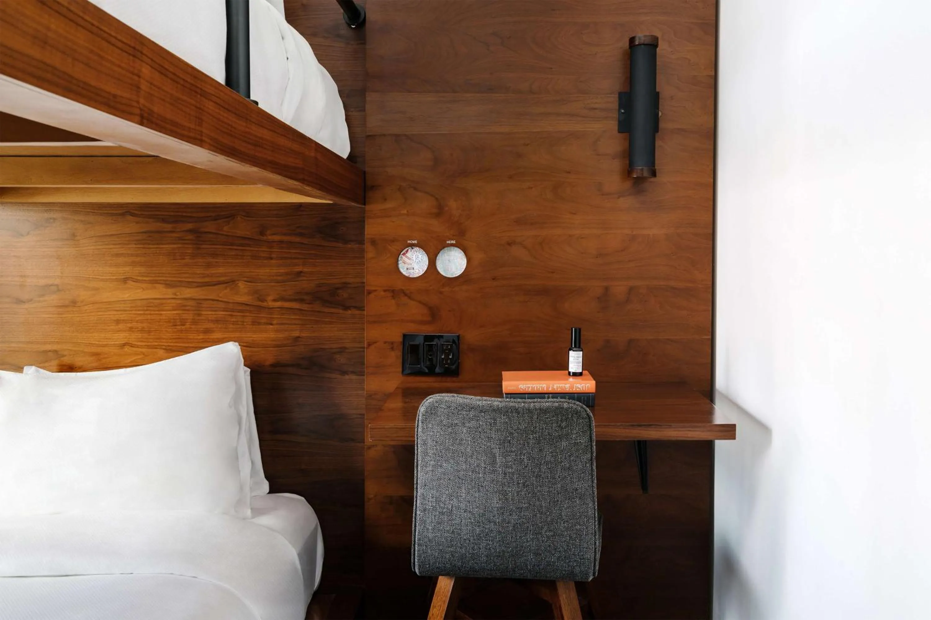 View (from property/room), Bed in Arlo SoHo