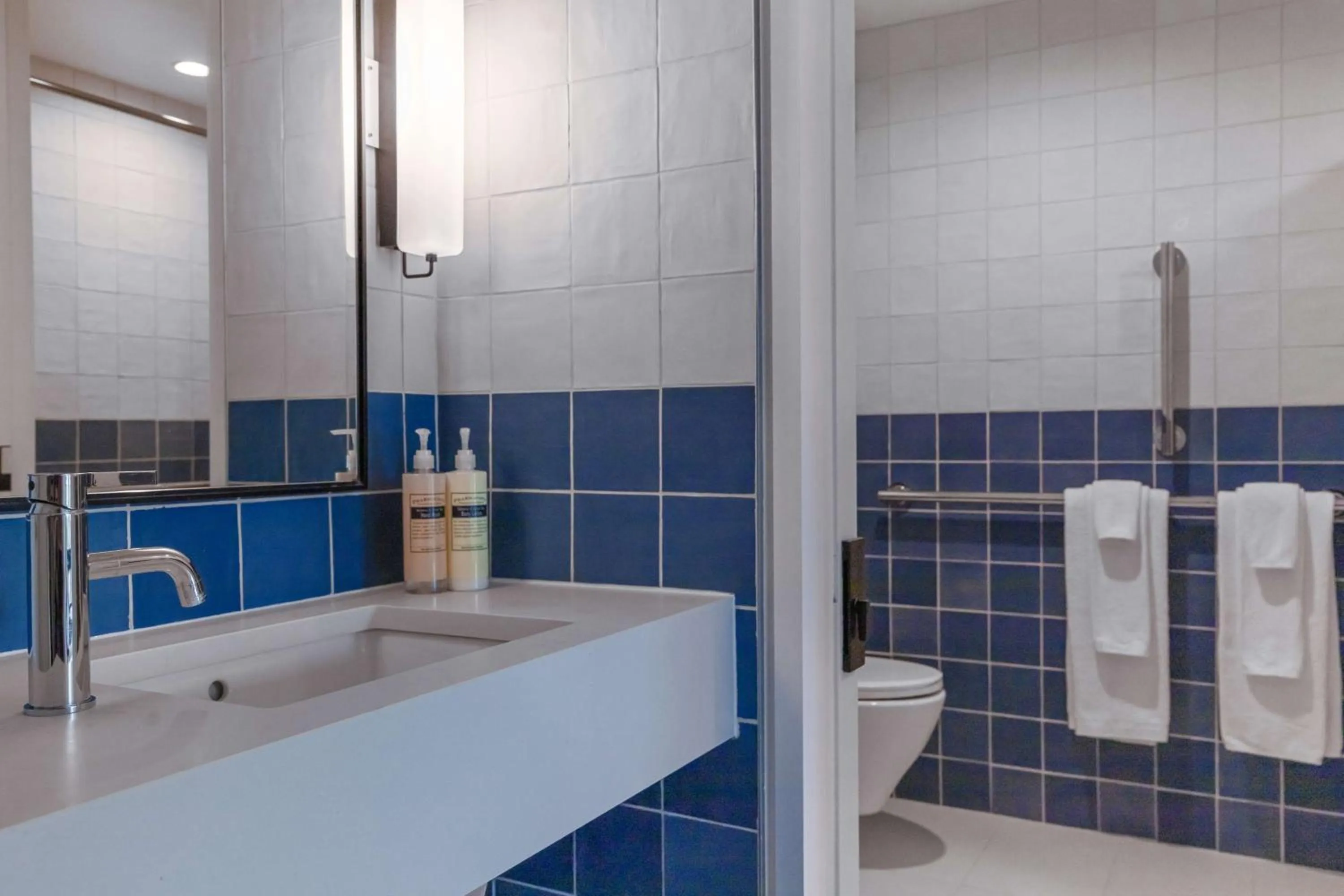 Bedroom in Arlo SoHo