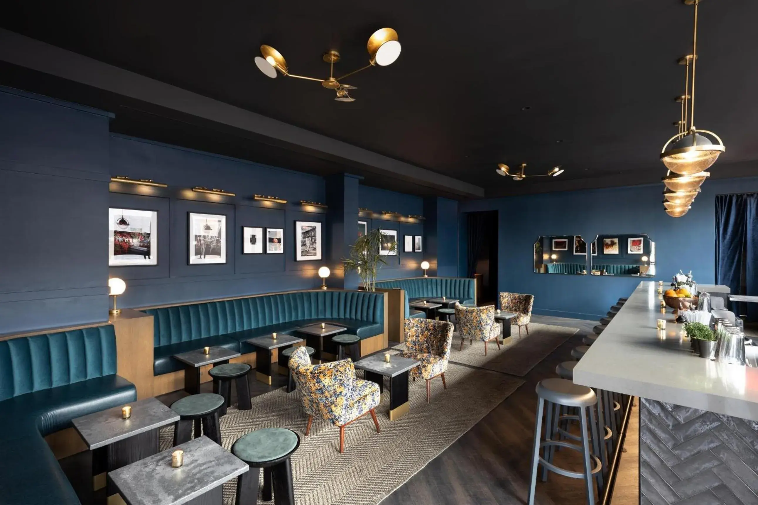 Lounge or bar in Arlo SoHo Lounge or bar in Arlo SoHo