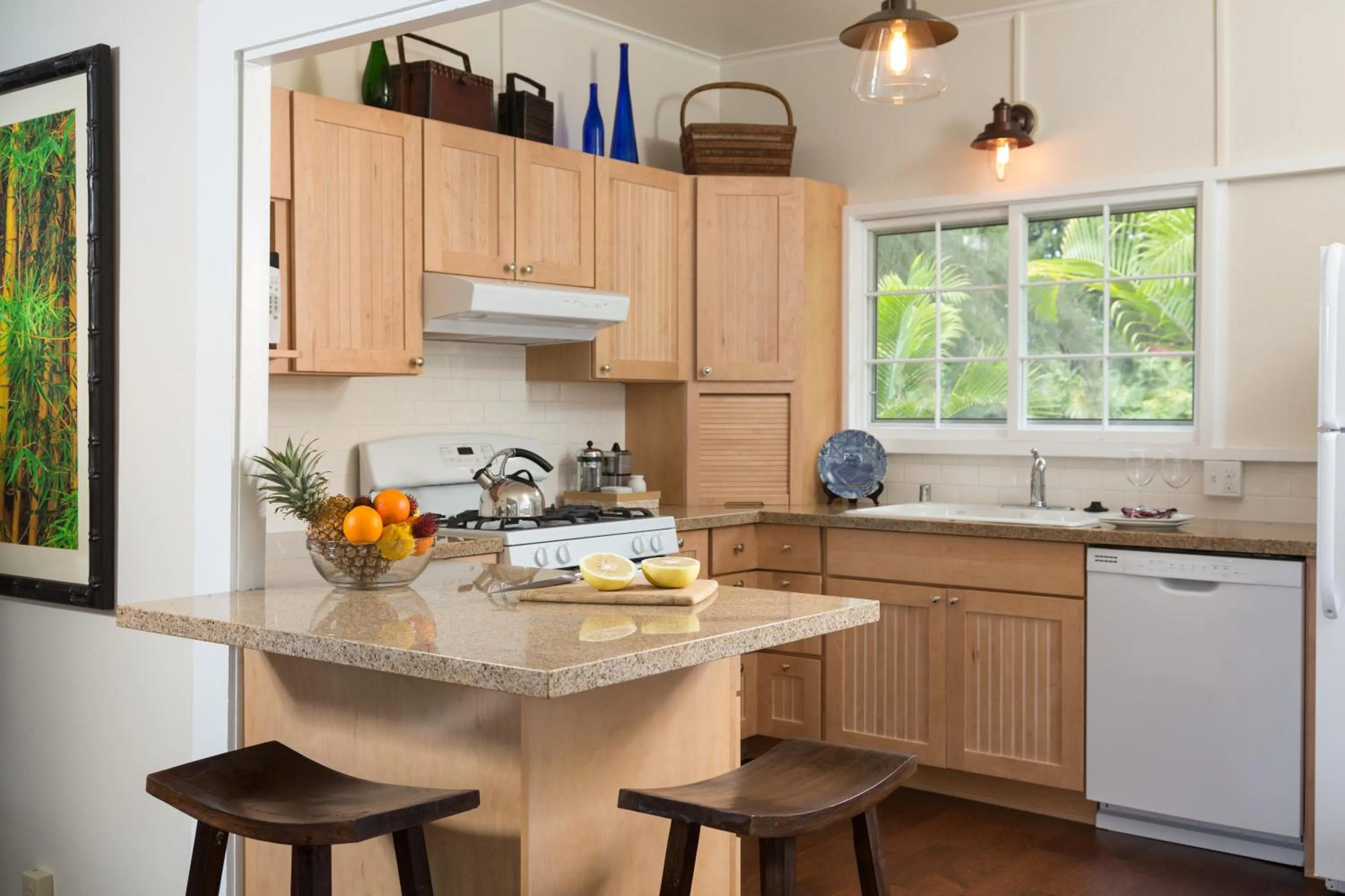 Living room in Holualoa Inn
