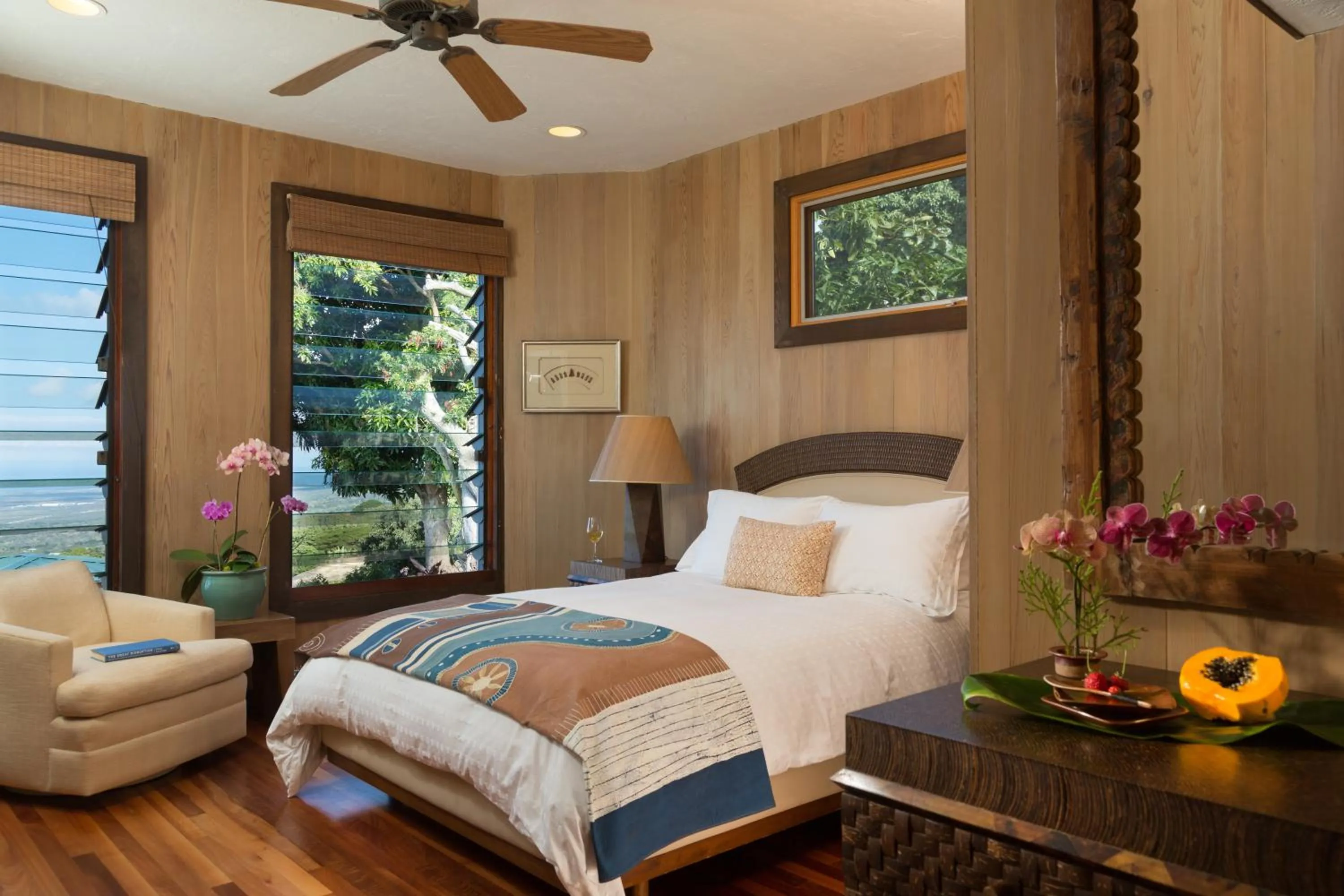 Bedroom, Bed in Holualoa Inn