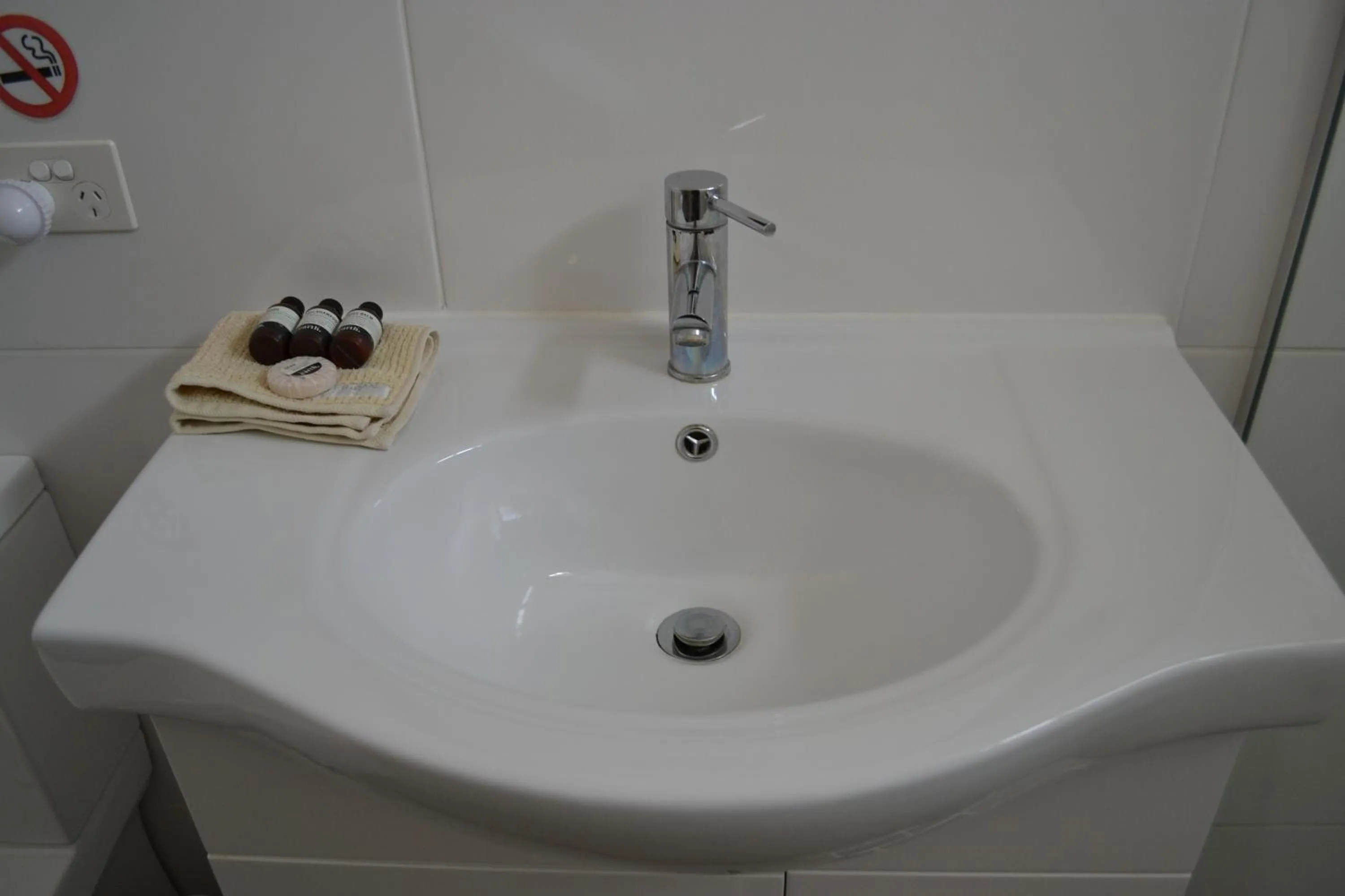 Bathroom in Robe House Heritage Accommodation