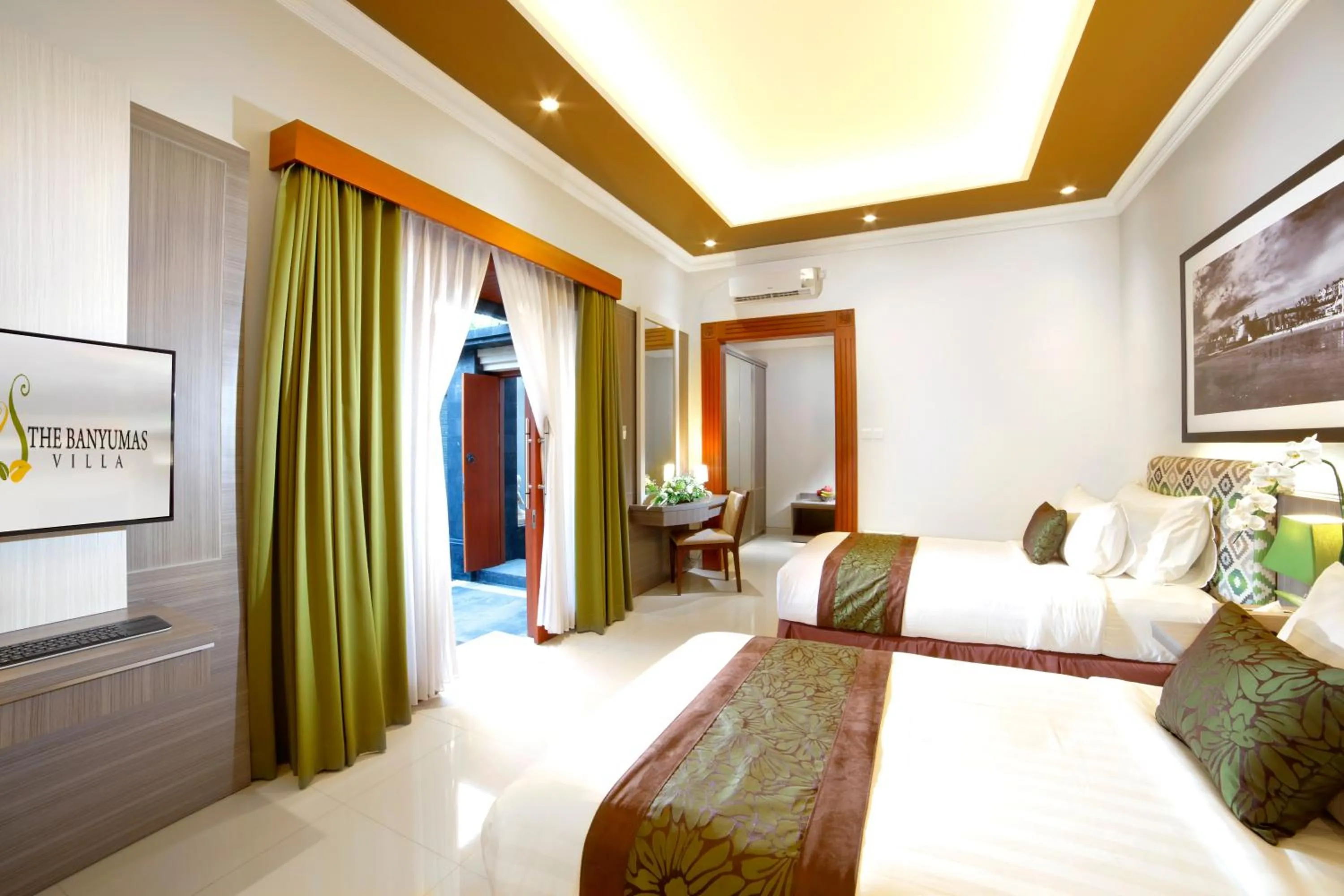 Photo of the whole room, Bed in The Banyumas Suite Villa Legian