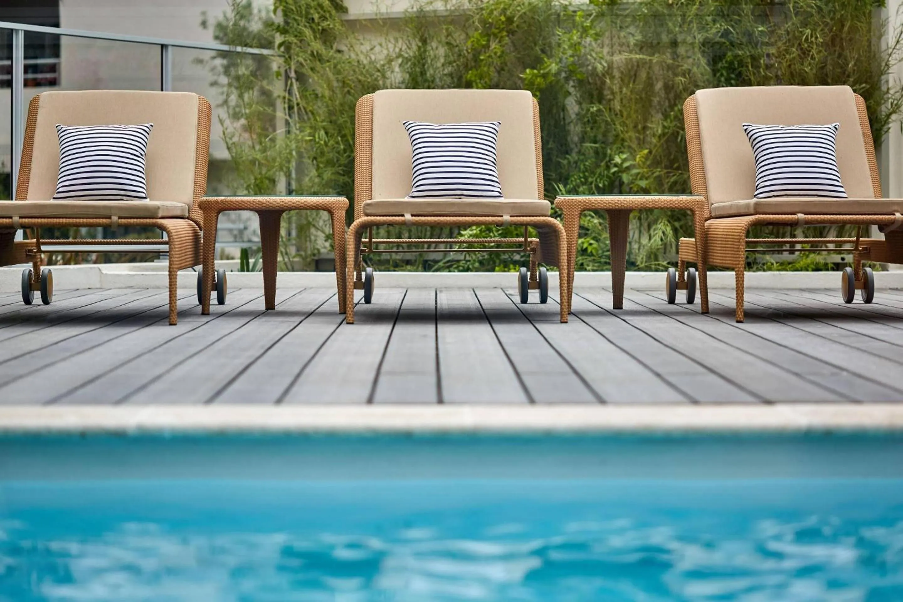 Swimming pool in Zenitude Quality Aparthotel Nice