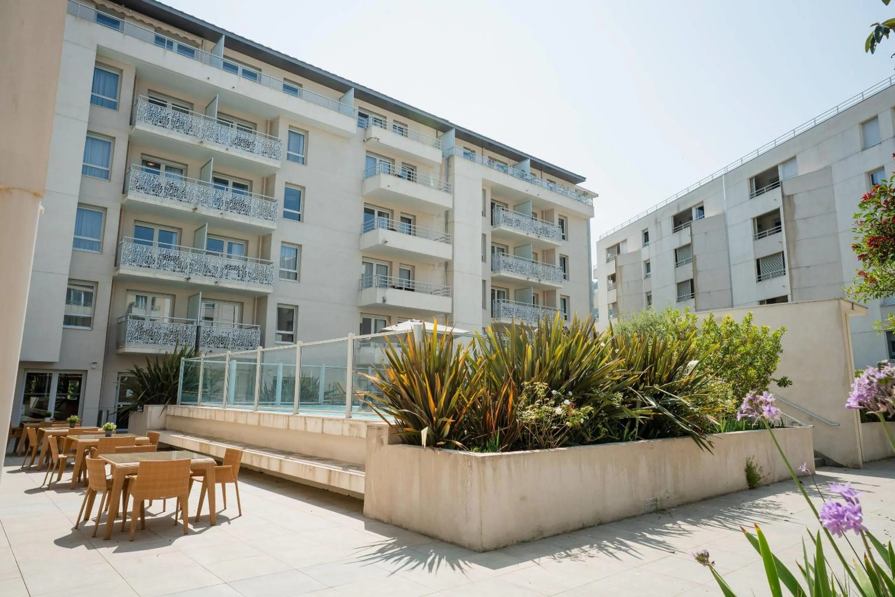 Property building in Zenitude Quality Aparthotel Nice