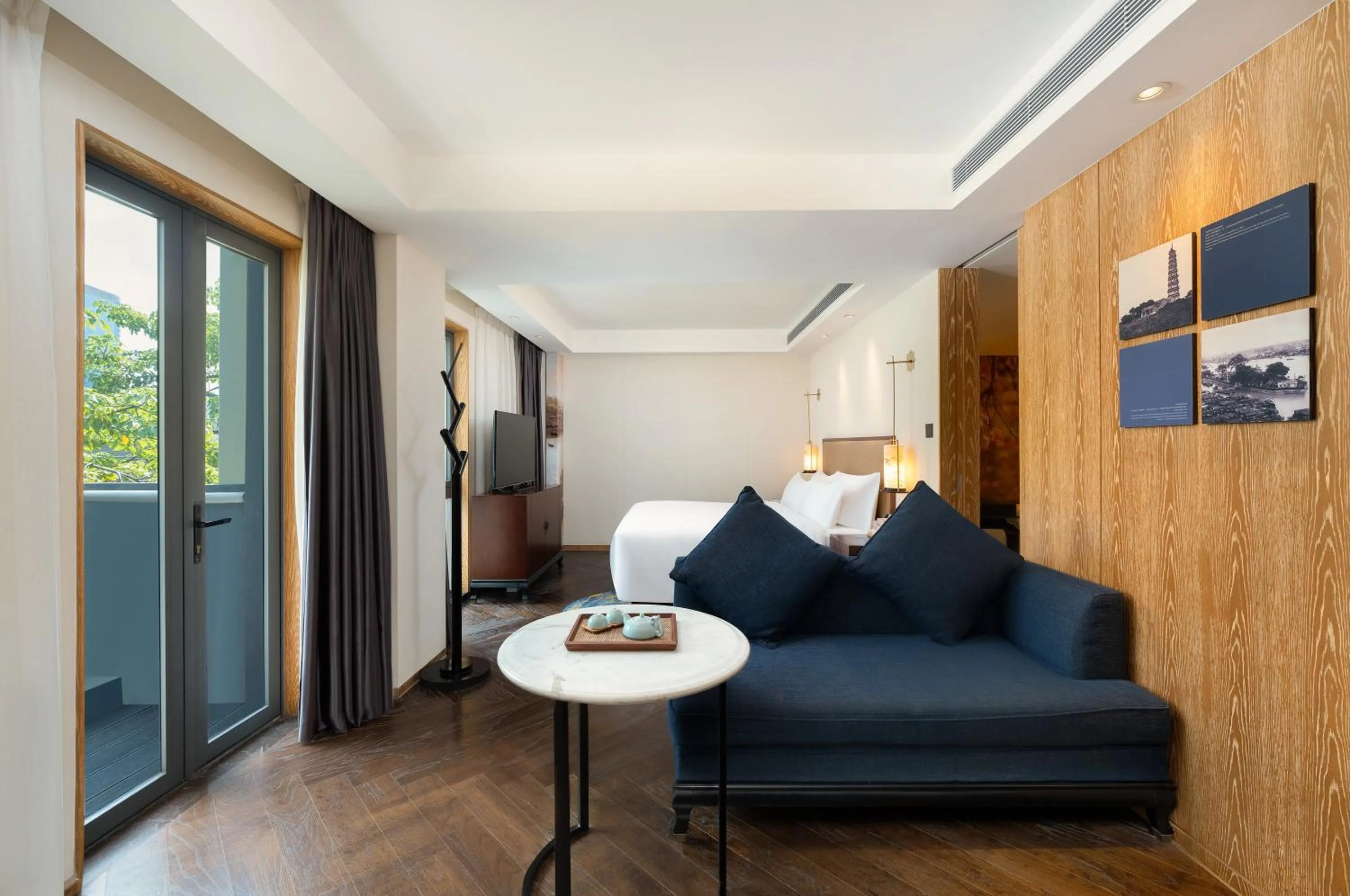 Living room in LN Hotel Five