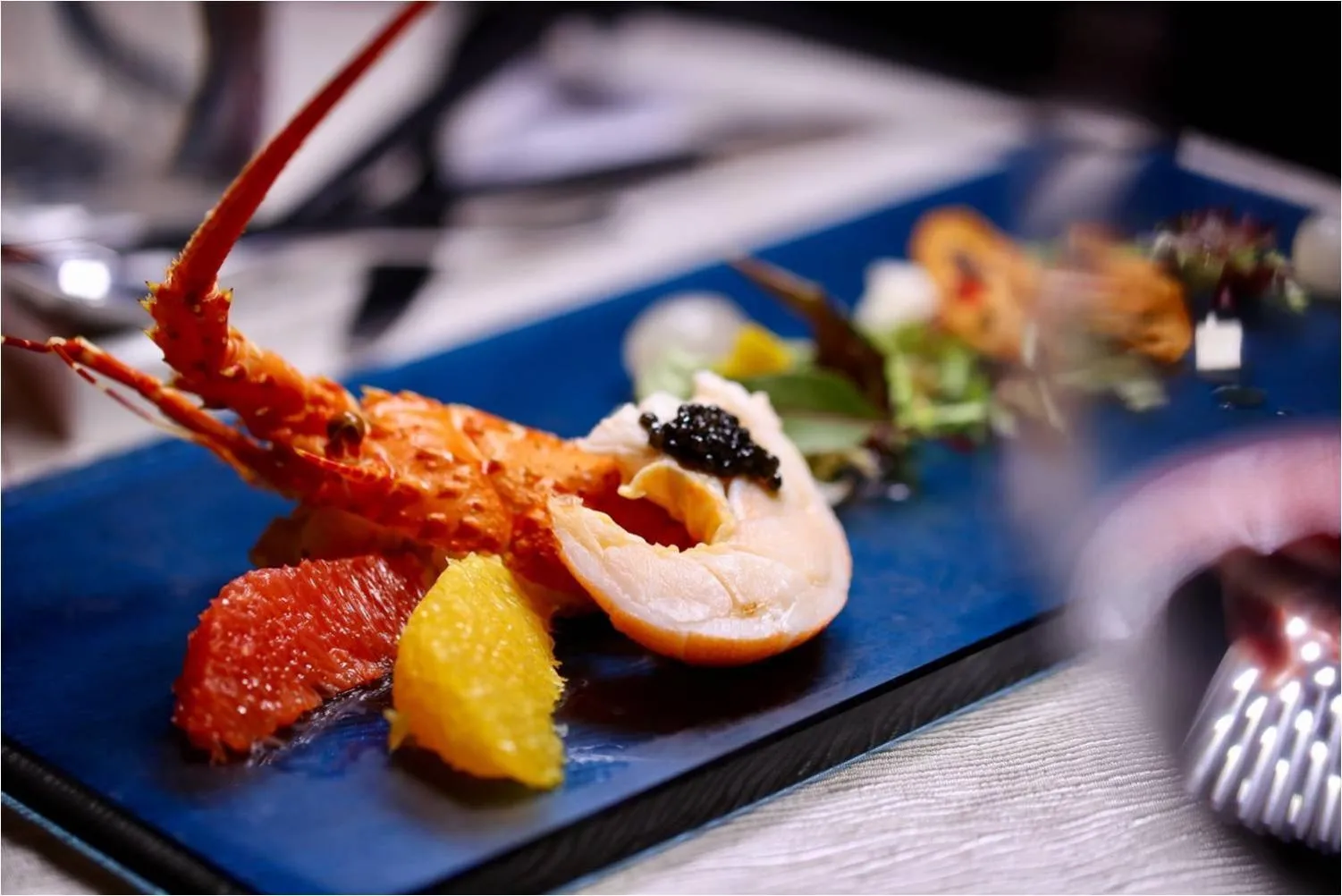 Restaurant/places to eat in LN Hotel Five