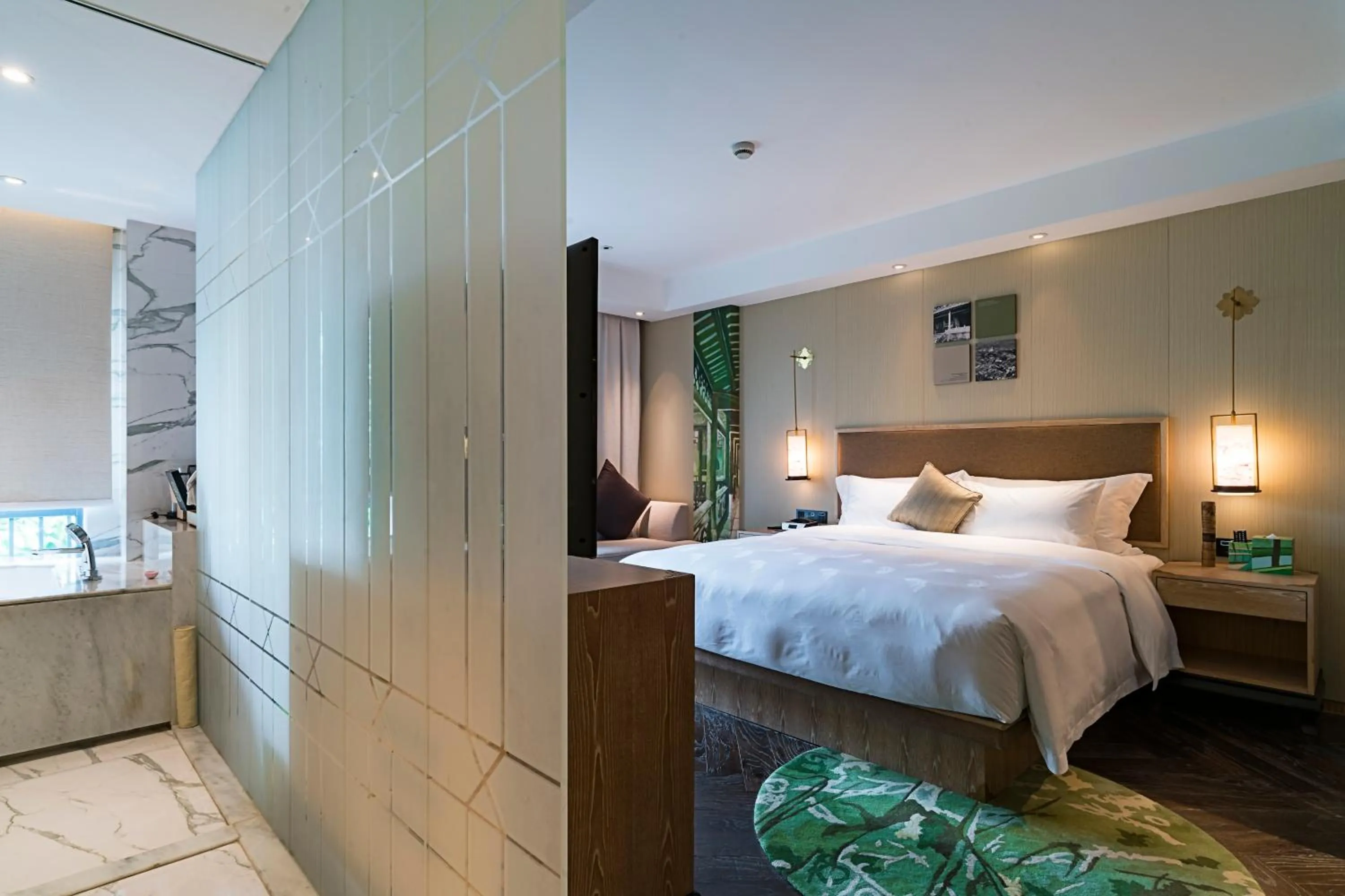 Bed in LN Hotel Five