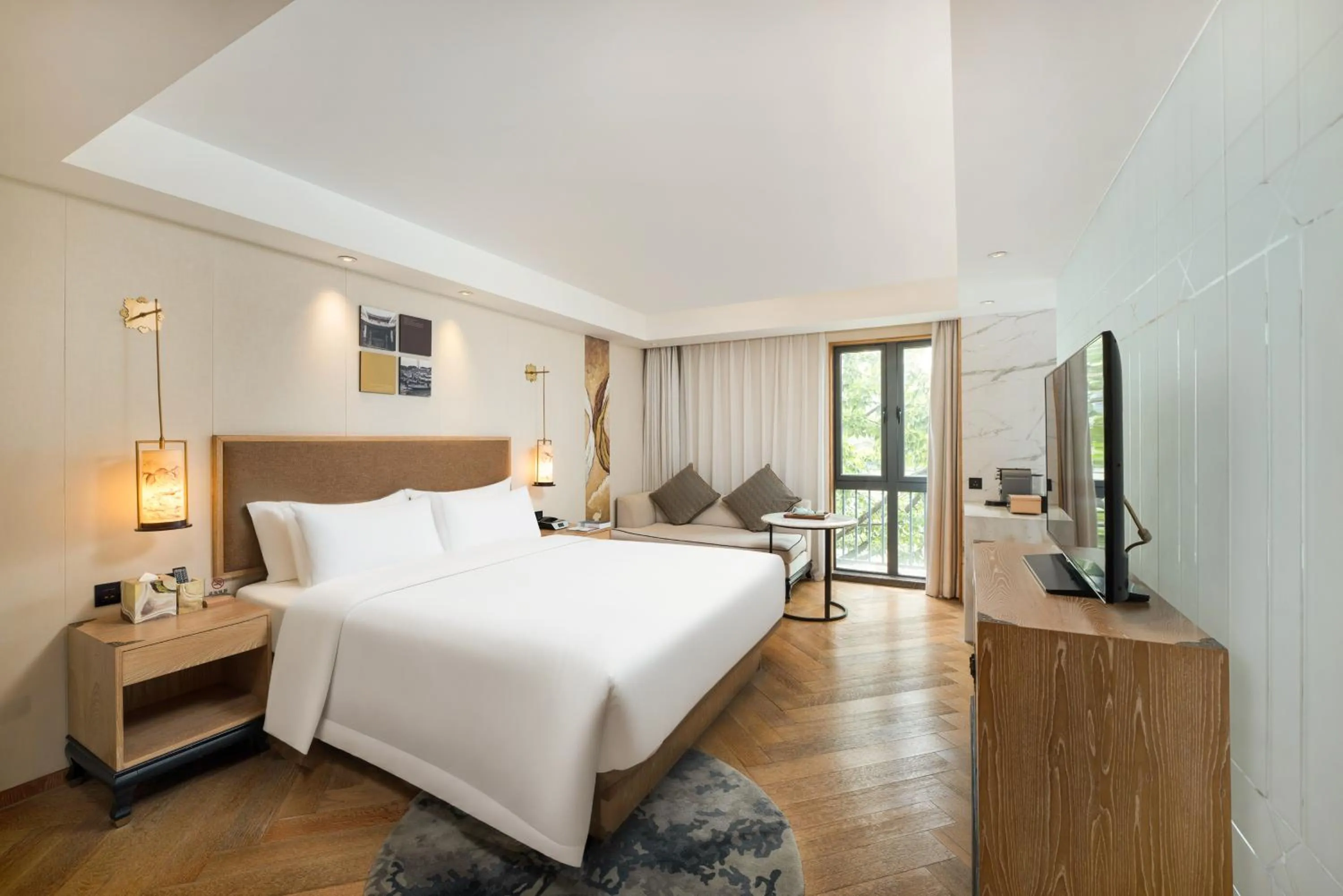 Bed in LN Hotel Five