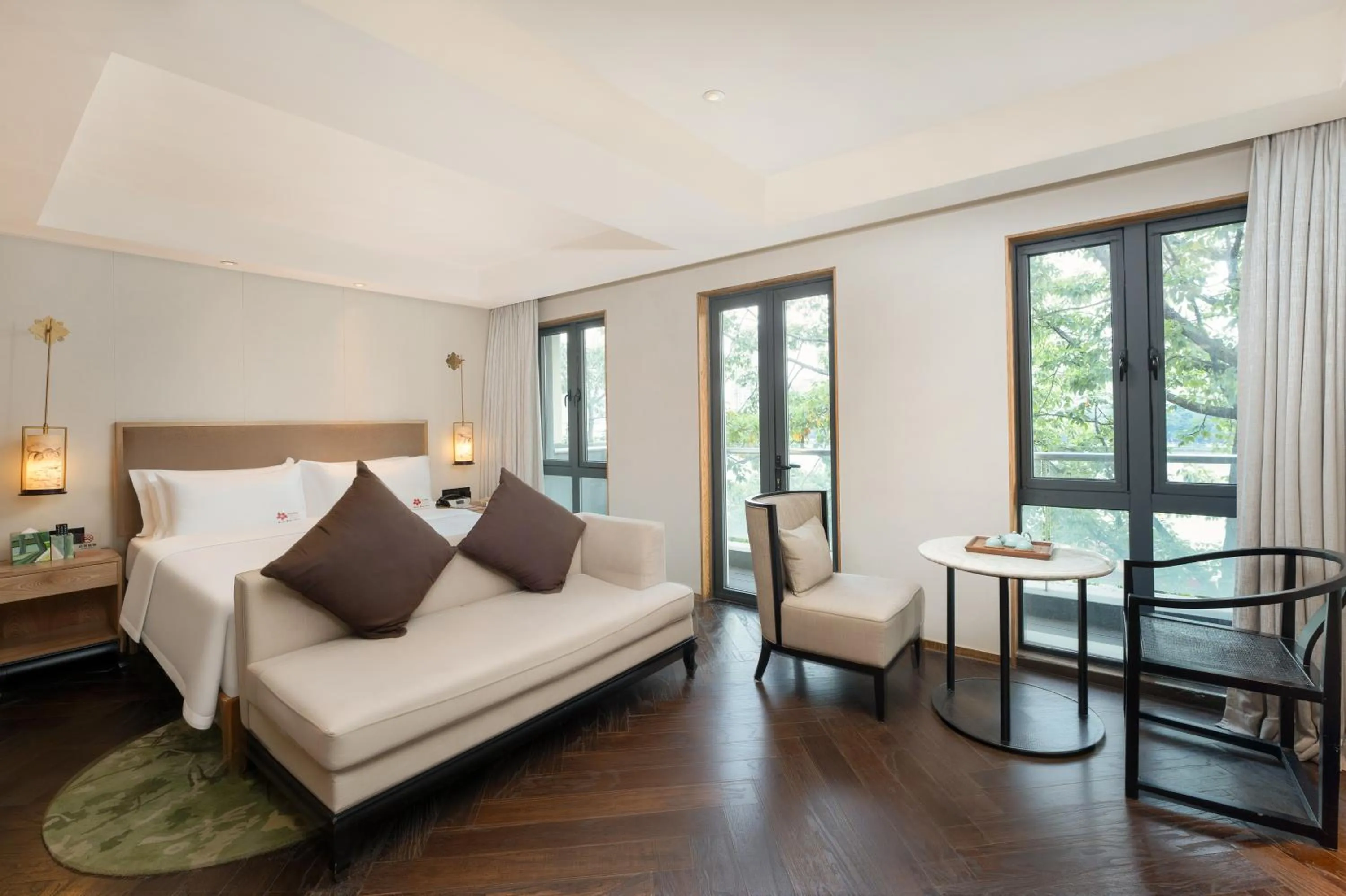 Bed in LN Hotel Five