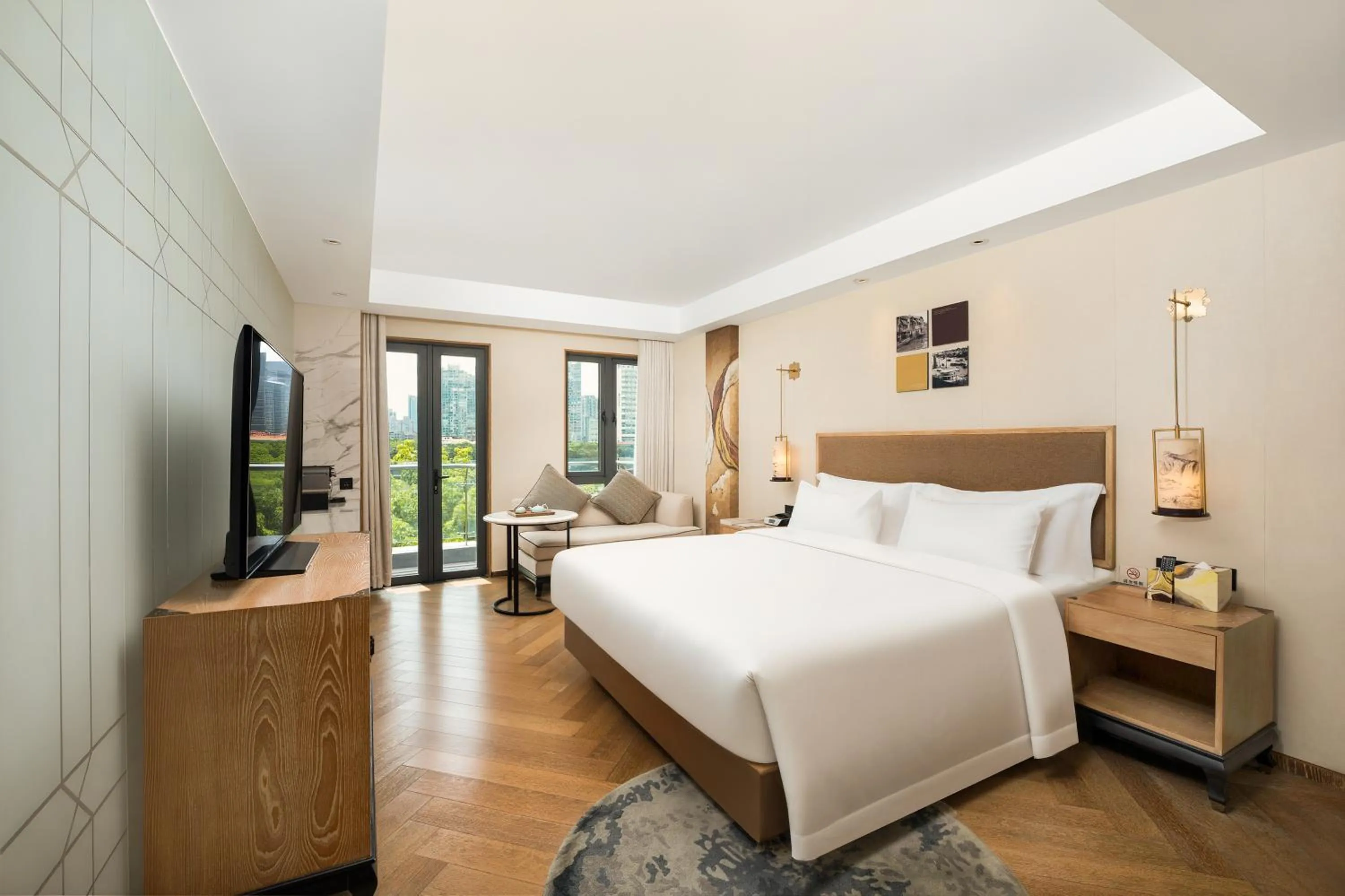 Bed in LN Hotel Five