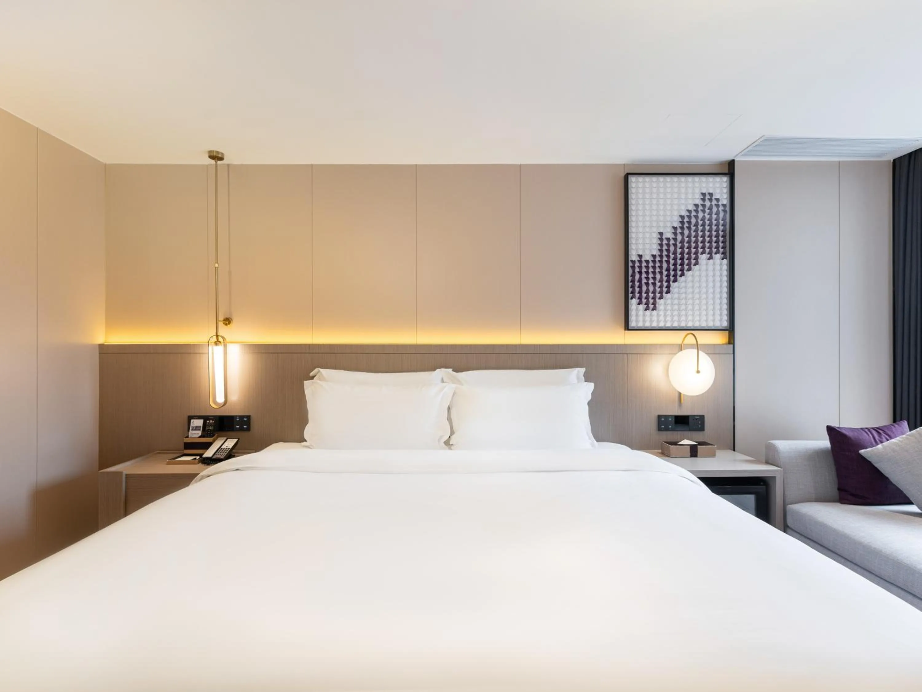 Economy Double Room in Lavande International Hotel Guangzhou TaiKoo Hui Square Shipaiqiao Metro Station Branch - Free Shuttle Bus to Canton Fair Complex During Canton Fair Period