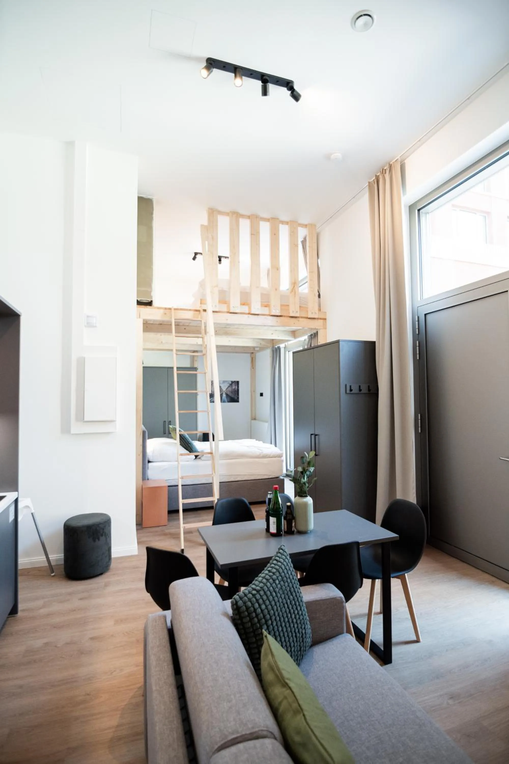 Seating area in Homaris Apartments Winterhude