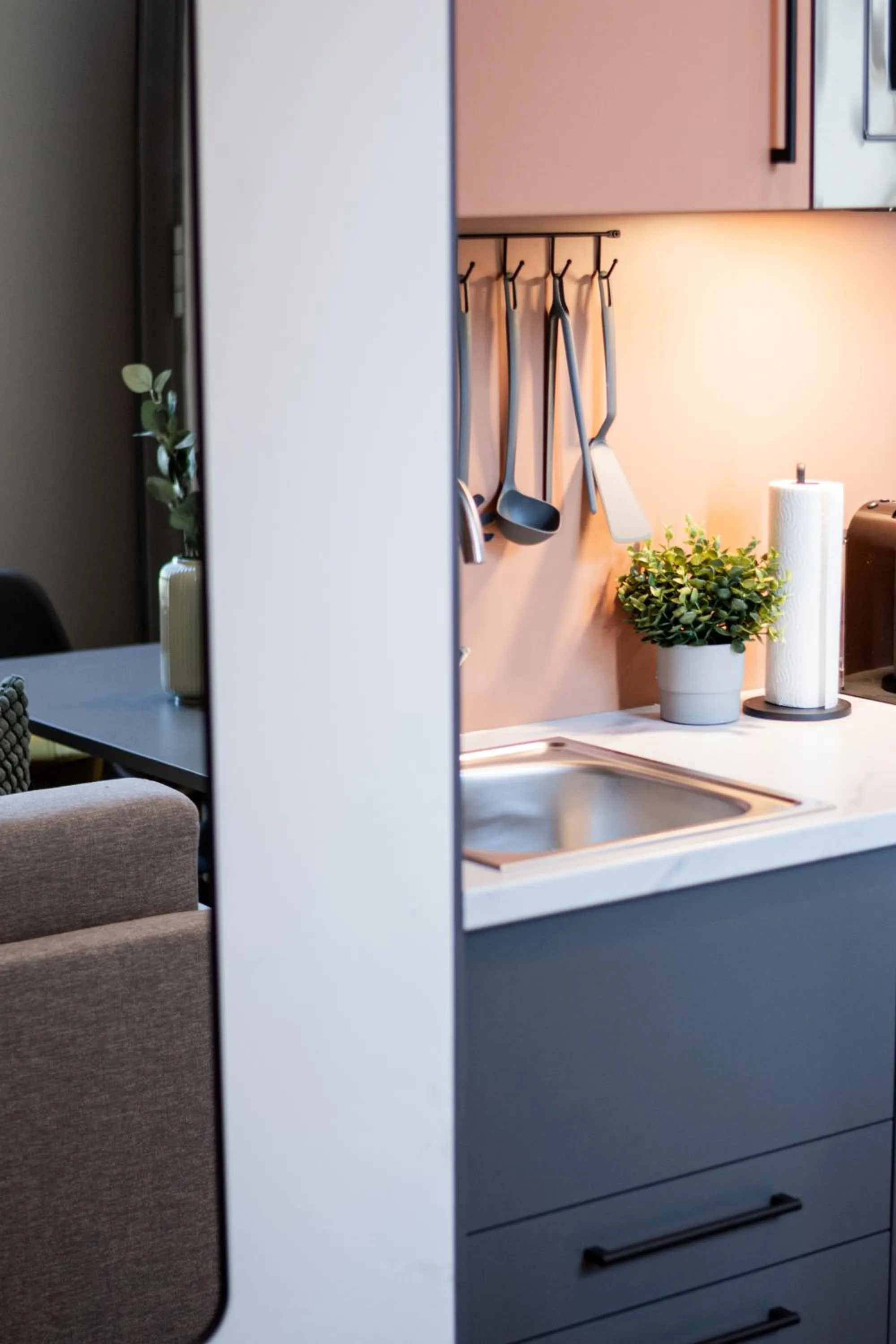 Kitchen or kitchenette in Homaris Apartments Winterhude