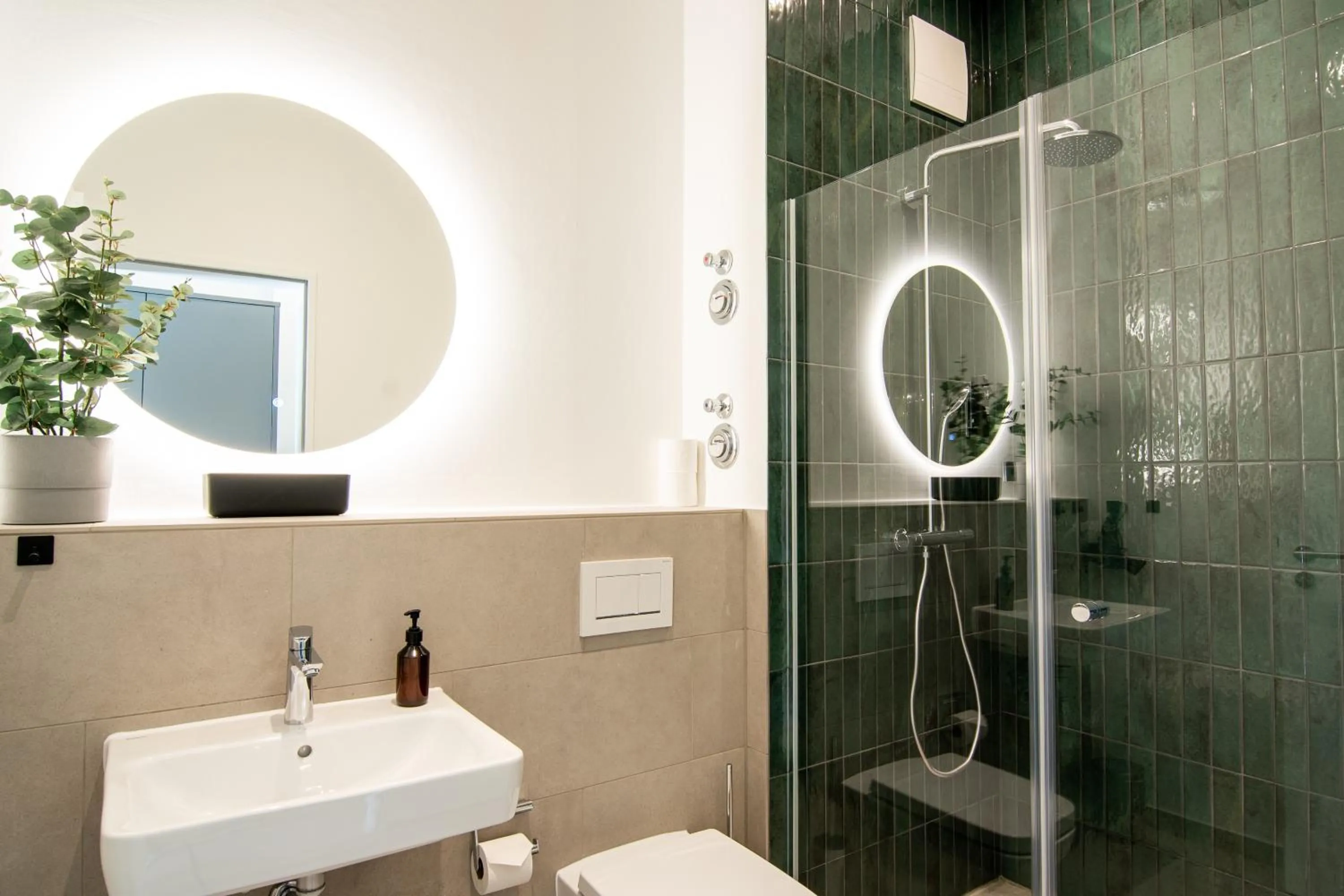 Shower in Homaris Apartments Winterhude