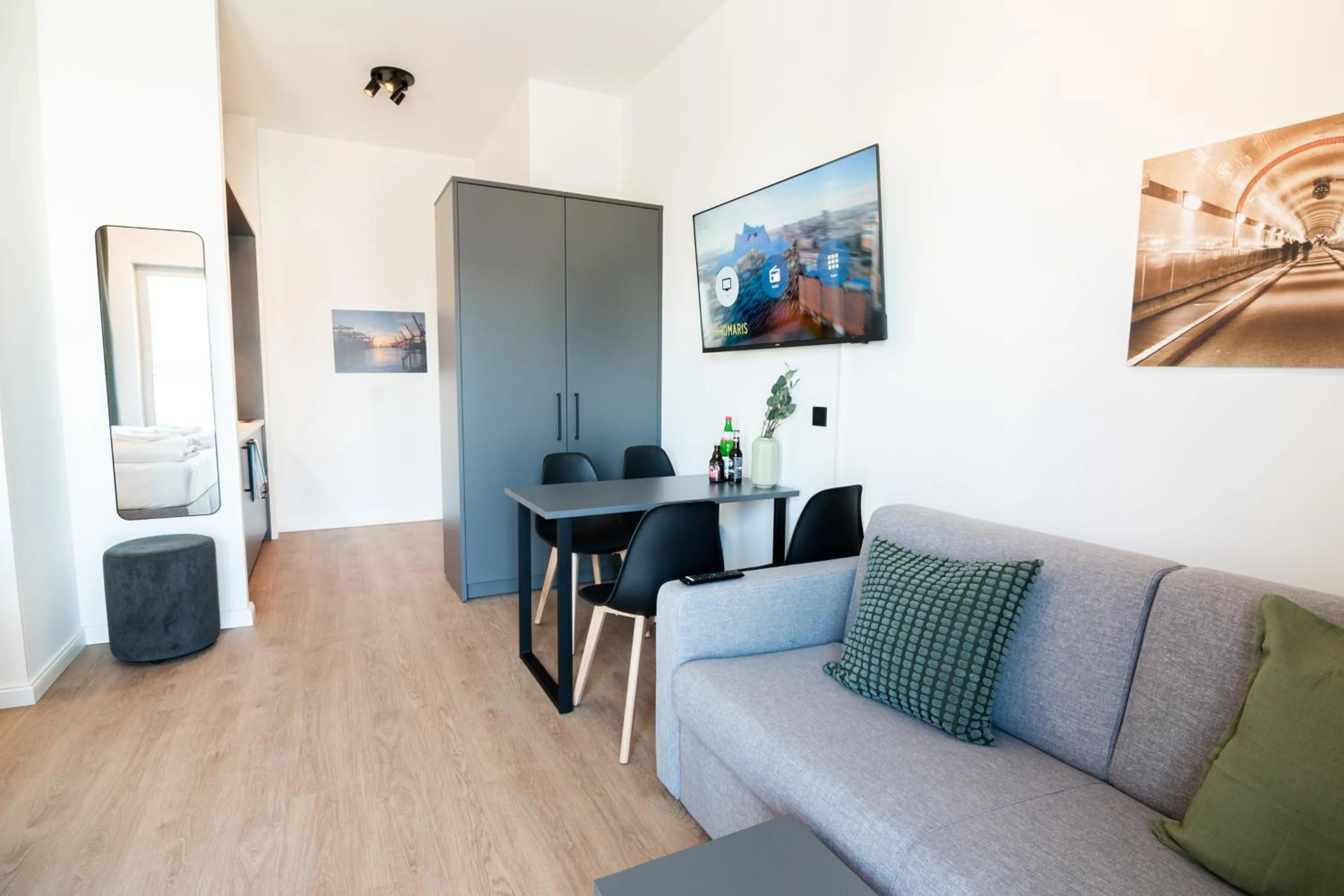 TV and multimedia in Homaris Apartments Winterhude