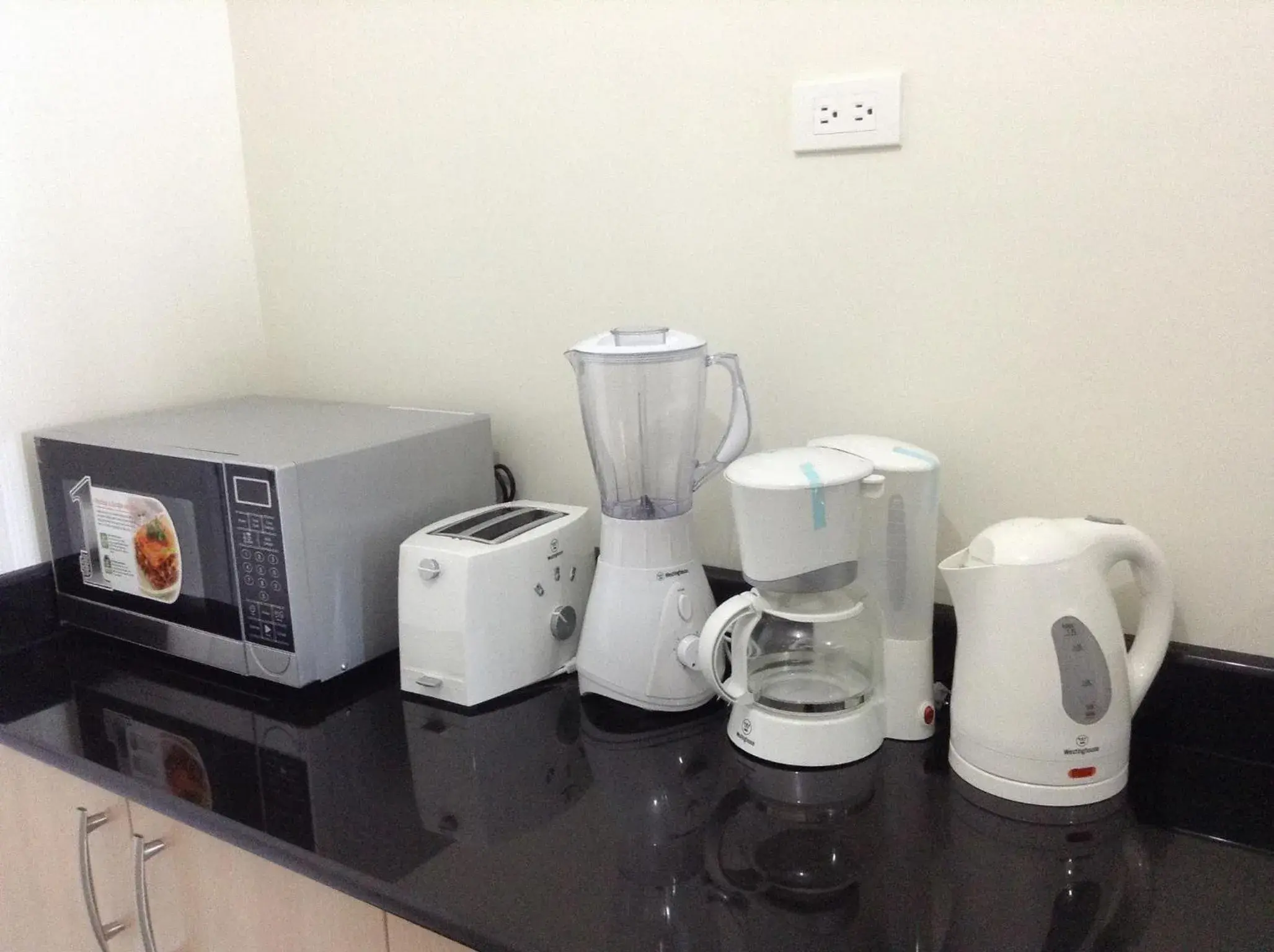 One-Bedroom Deluxe Apartment in Blowing in the Wind - Lake View Apartments One-Bedroom Deluxe Apartment in Blowing in the Wind - Lake View Apartments