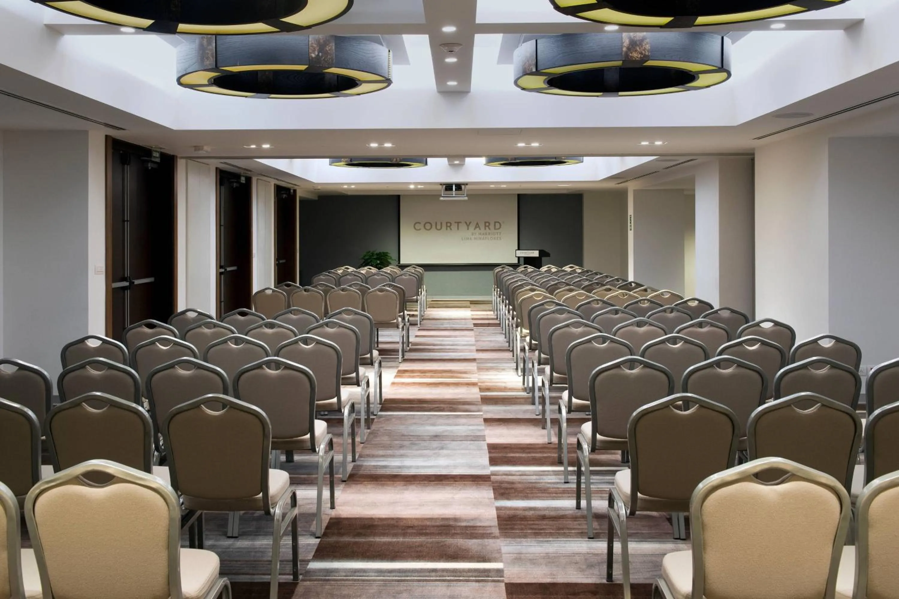 Meeting/conference room in Courtyard by Marriott Lima Miraflores