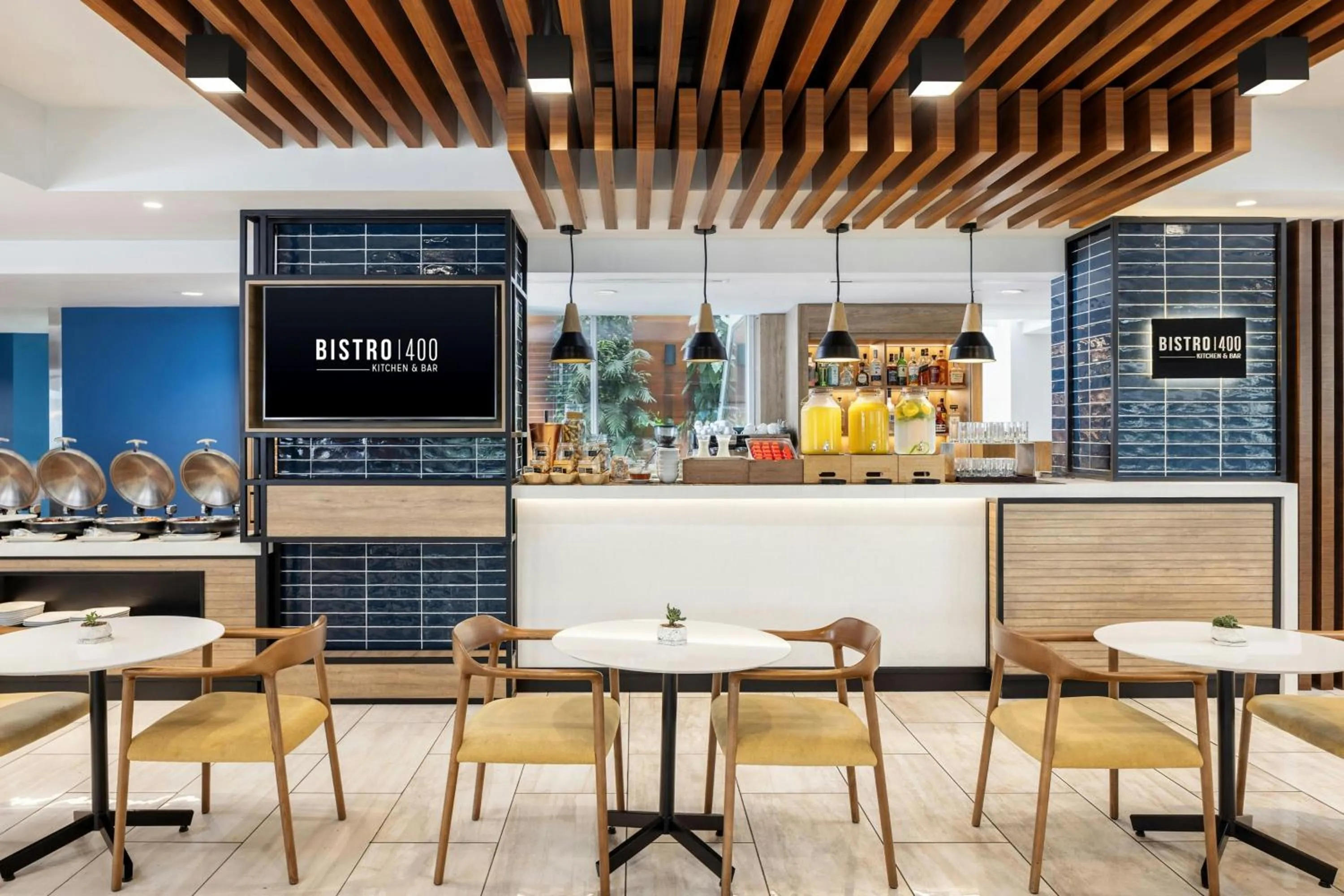 Restaurant/places to eat in Courtyard by Marriott Lima Miraflores