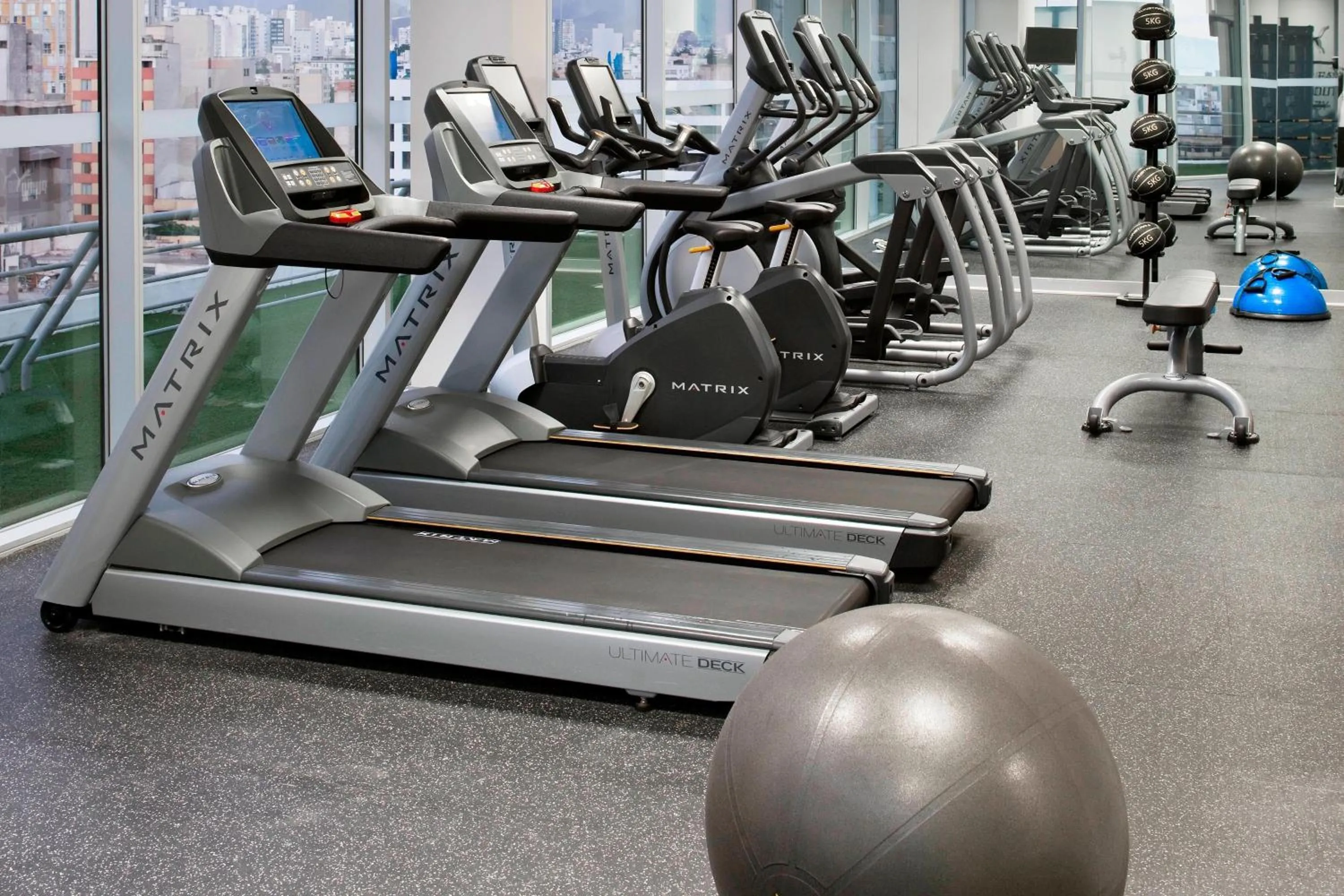 Fitness centre/facilities in Courtyard by Marriott Lima Miraflores