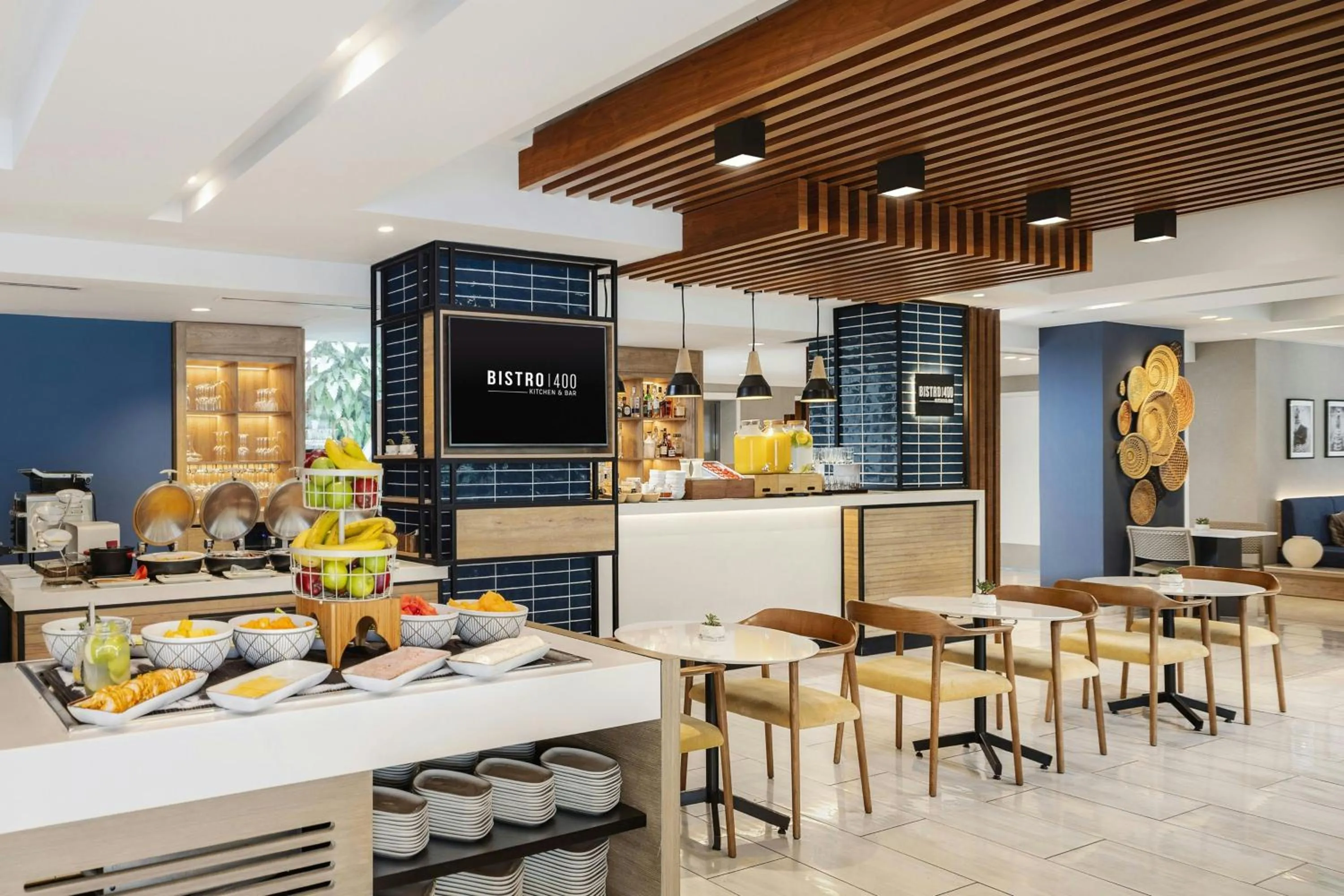 Restaurant/places to eat in Courtyard by Marriott Lima Miraflores