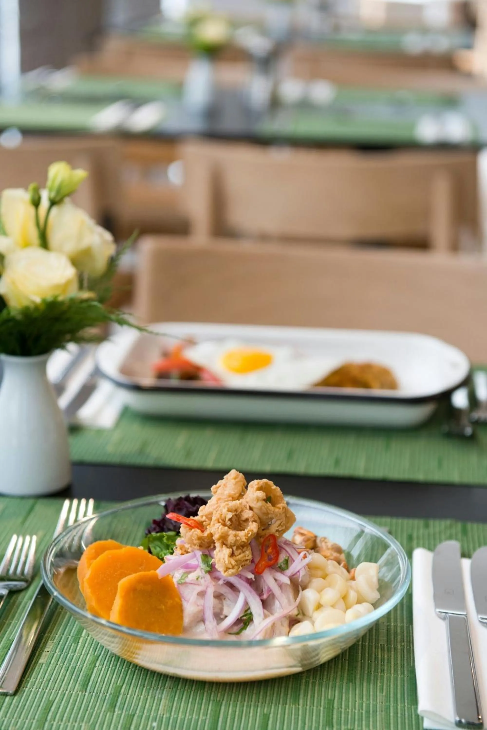 Restaurant/places to eat in Courtyard by Marriott Lima Miraflores