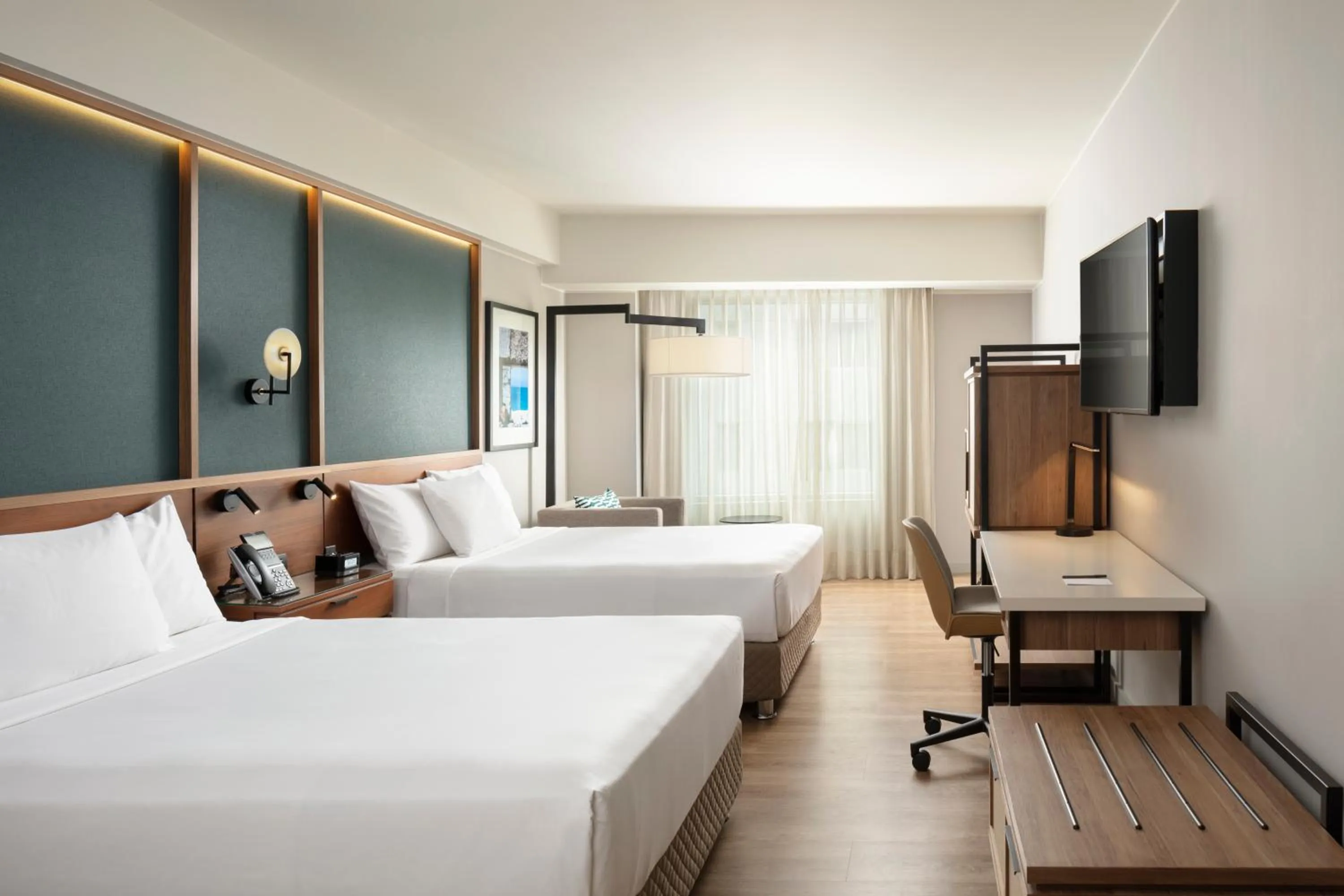 TV and multimedia, Bed in Courtyard by Marriott Lima Miraflores