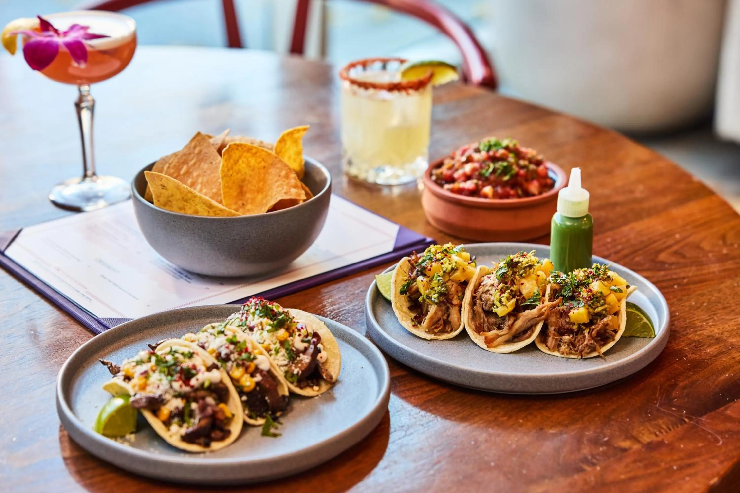 Restaurant/places to eat in The Envoy Hotel, Autograph Collection