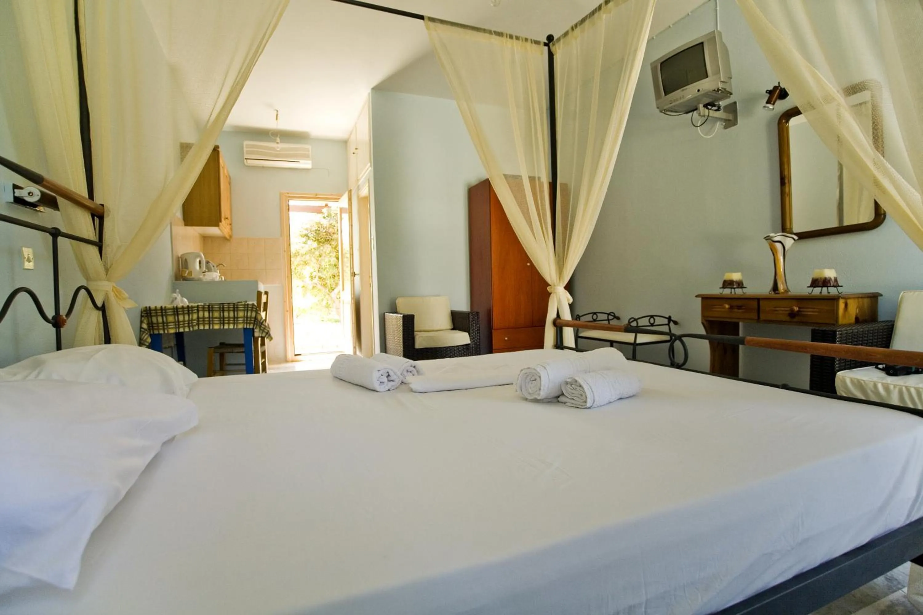 Bed in Studio Filoxenia