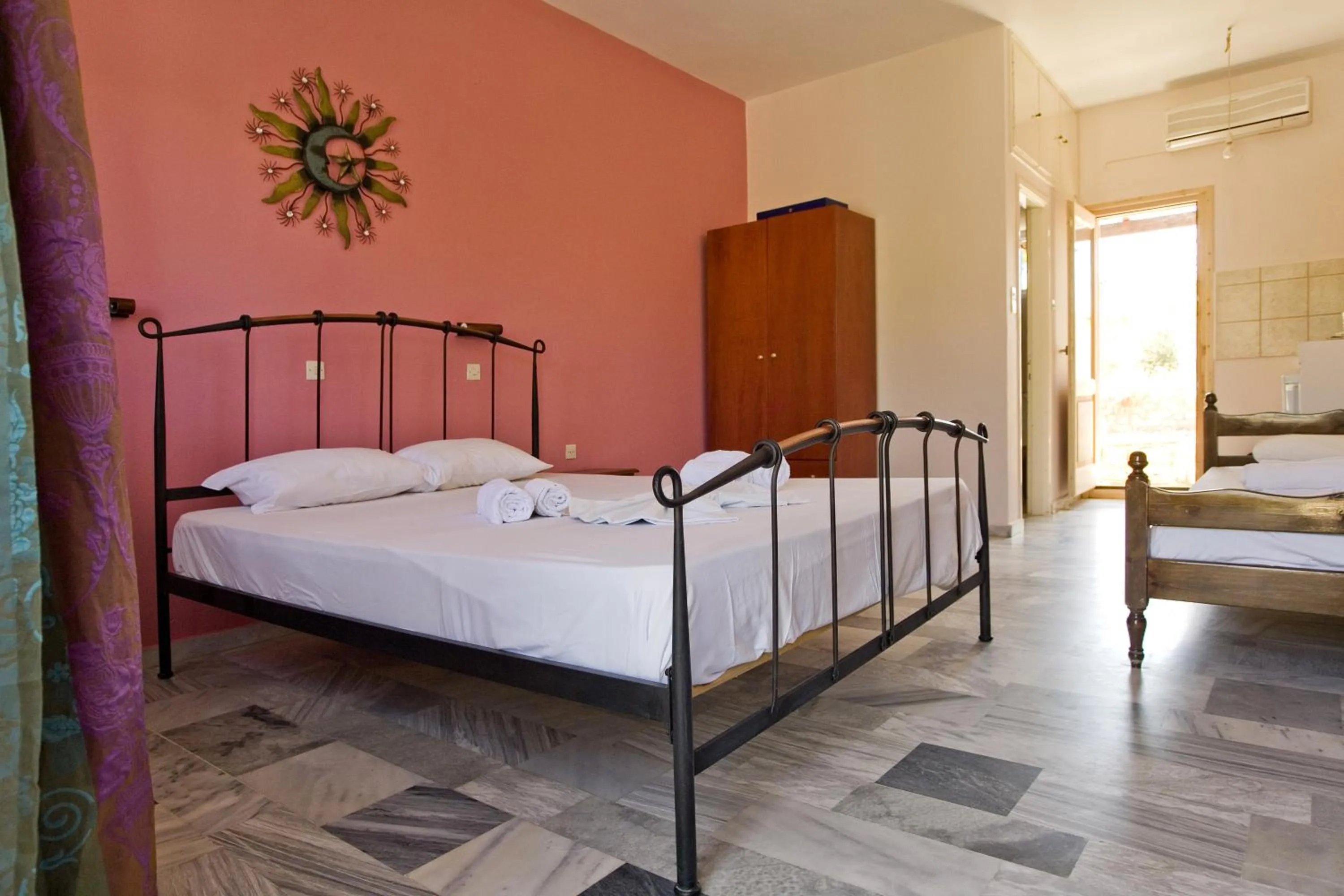 Bed in Studio Filoxenia