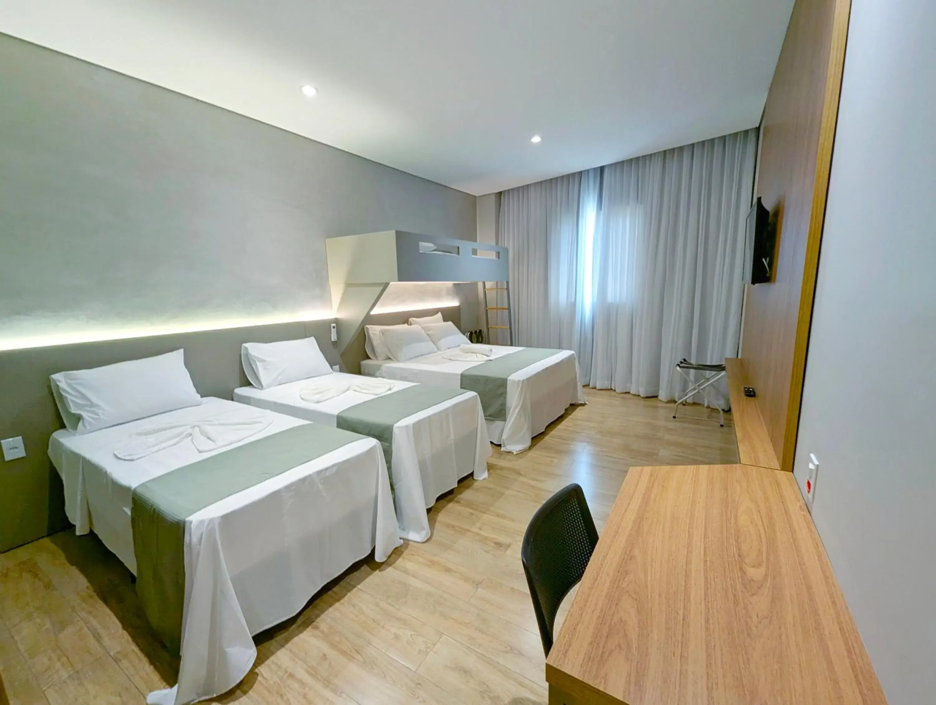 Family Room with Private Bathroom - single occupancy in Hotel Jardim Iracema Family Room with Private Bathroom - single occupancy in Hotel Jardim Iracema