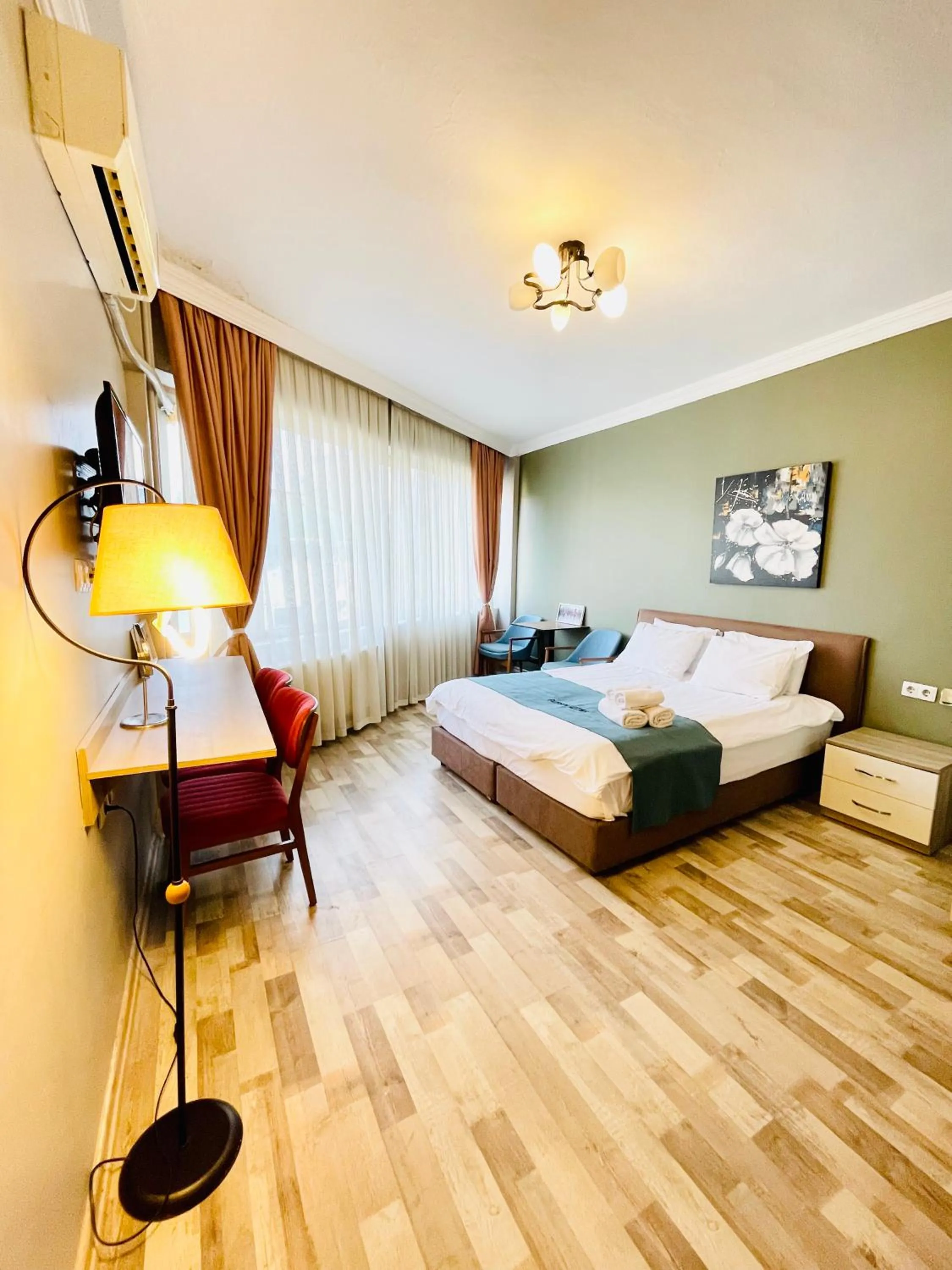 Bed in Puffin Suites