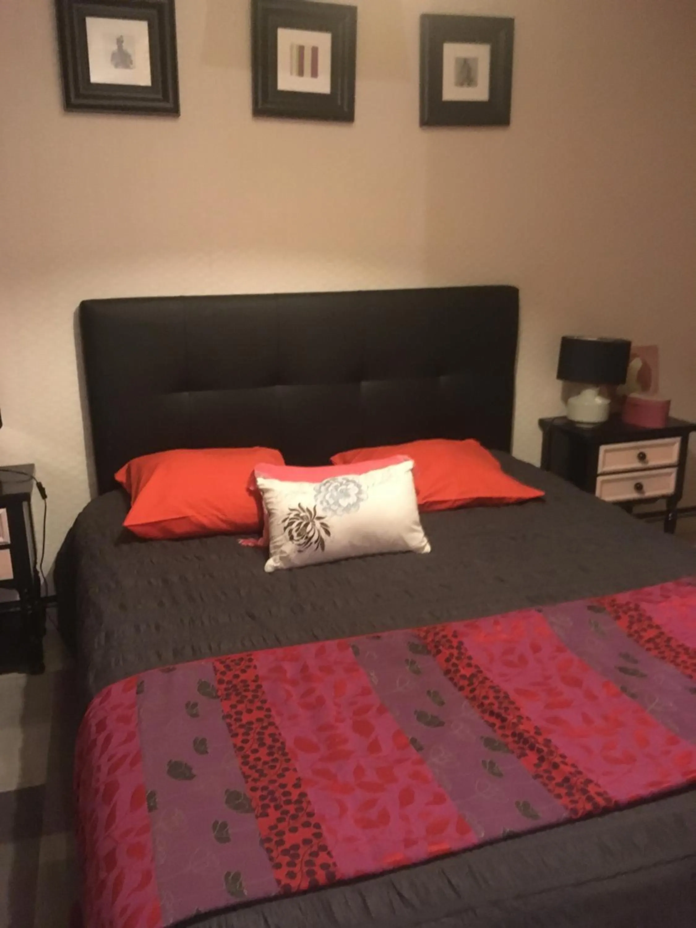 Bed in Madinina'S Cube