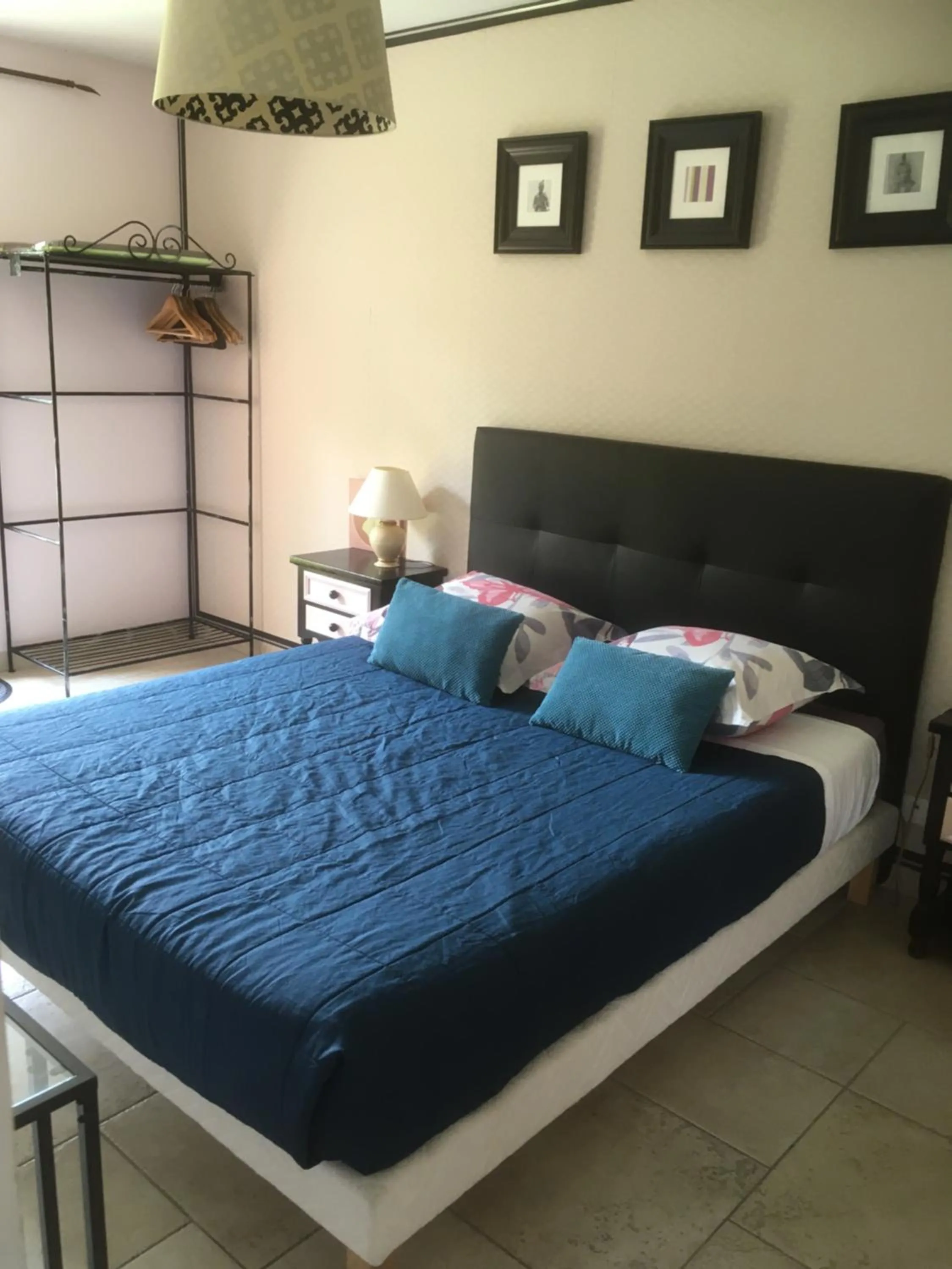 Bed in Madinina'S Cube