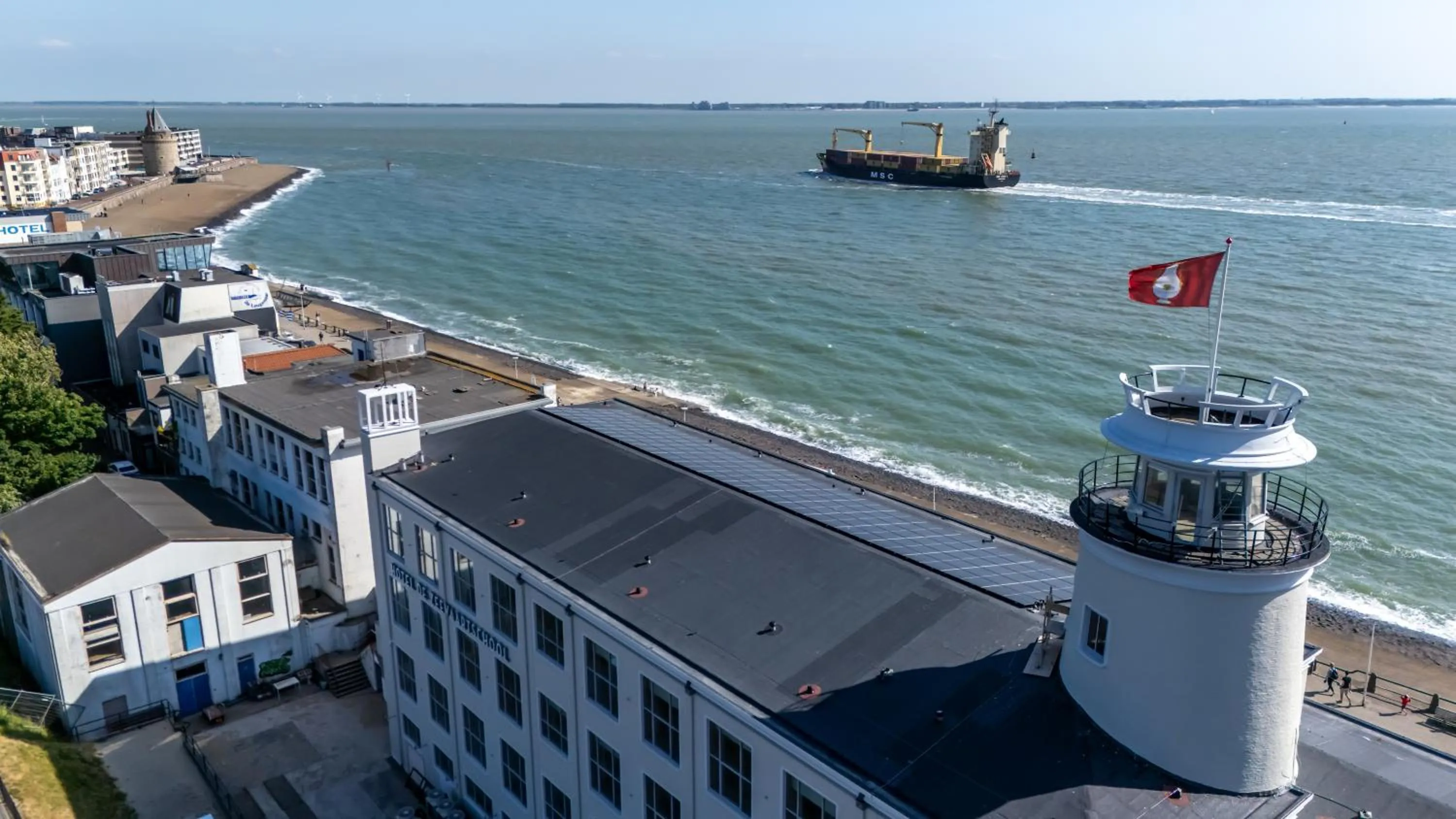 Sea view in Hotel De Zeevaartschool