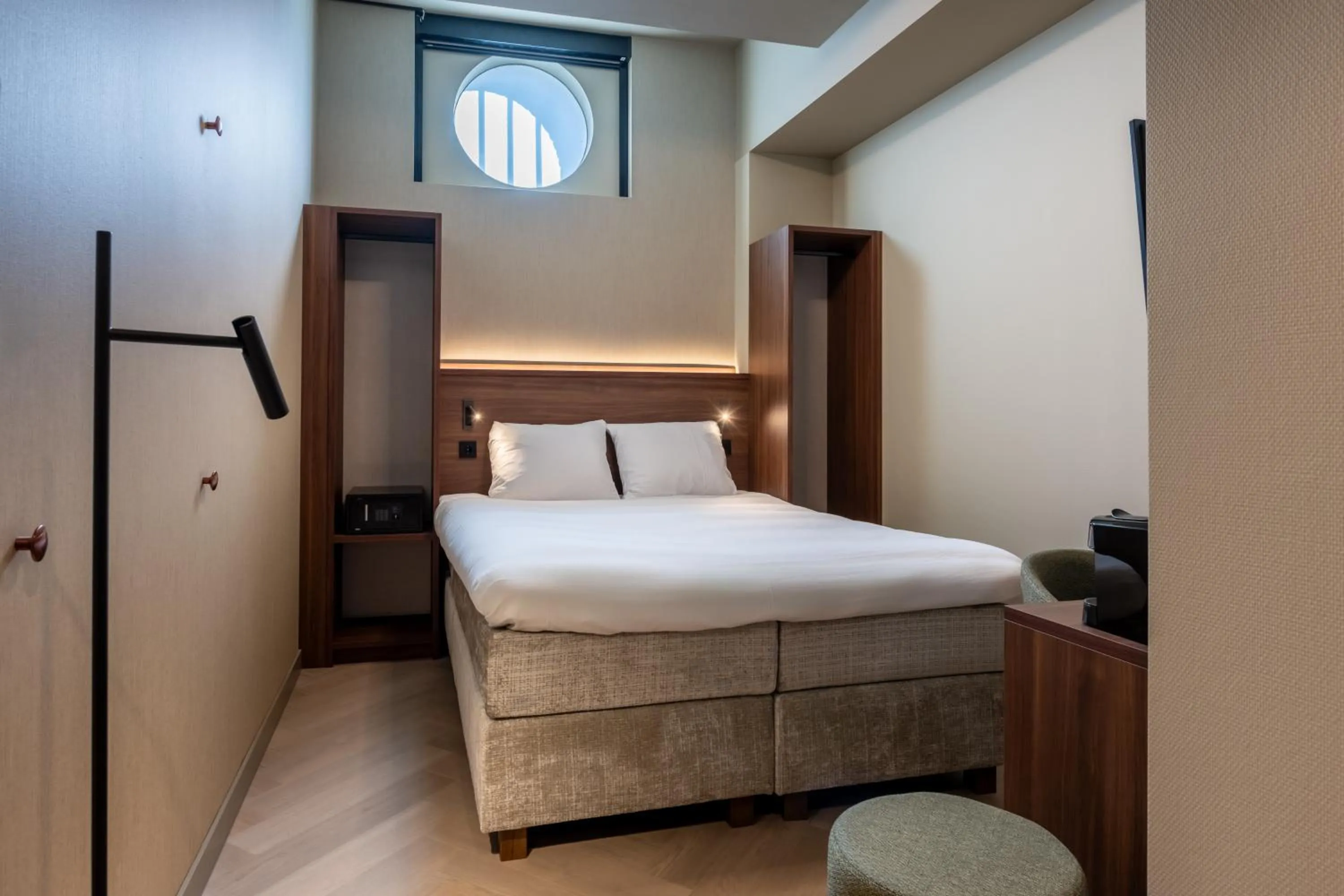 Bedroom, Bed in Hotel De Zeevaartschool