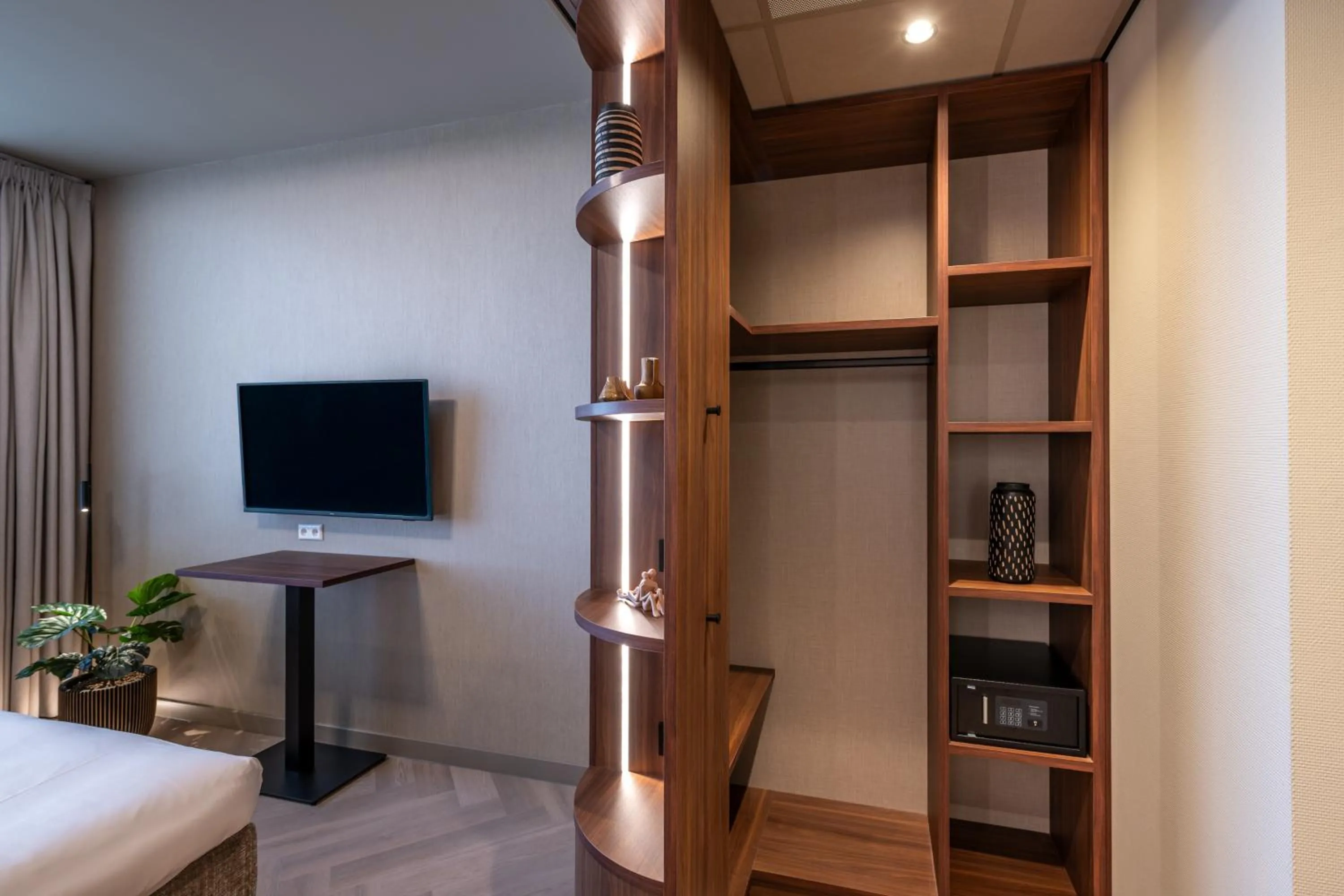 TV and multimedia, Bed in Hotel De Zeevaartschool