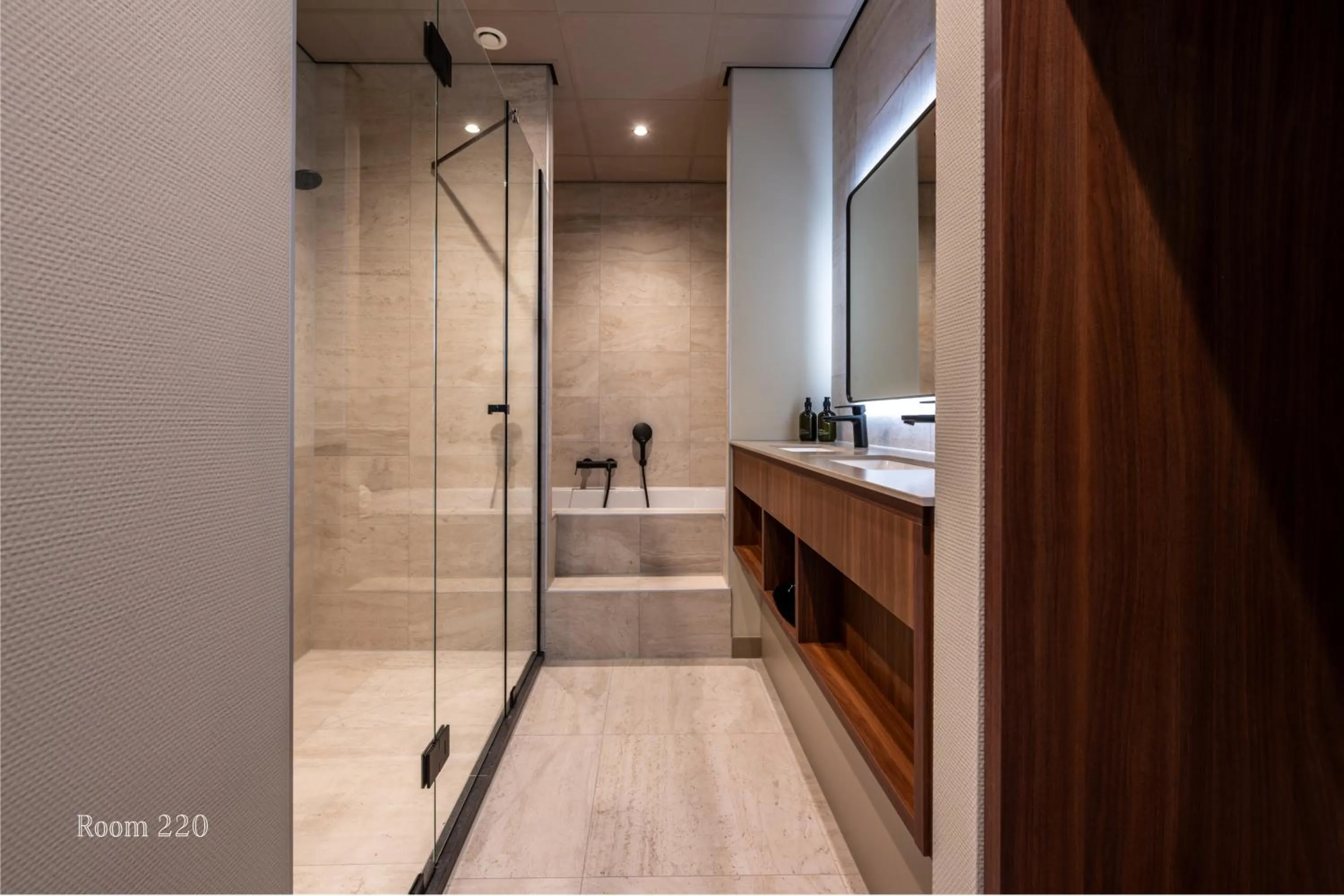 Shower in Hotel De Zeevaartschool